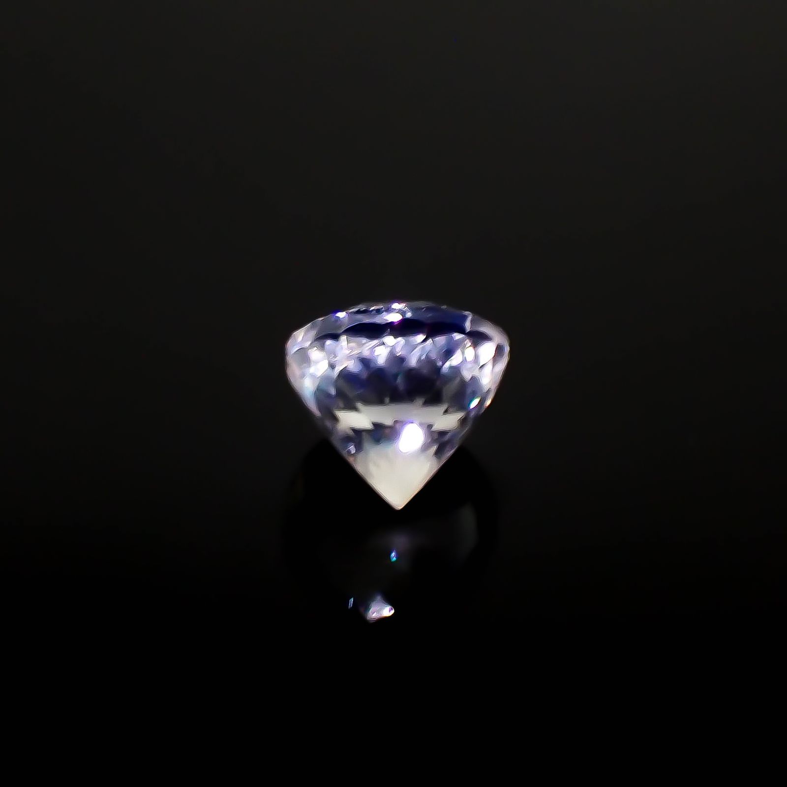 レインボームーンストーン ザンビア産 0.58ct[240326925]5x4.9mm前後