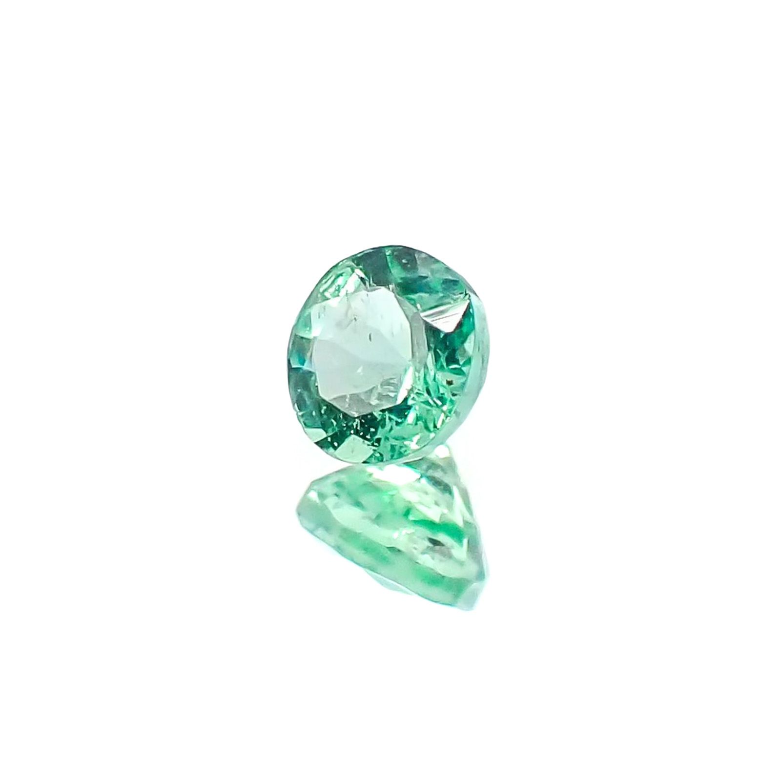 <ランダムセレクト1個販売> エメラルド ラウンドカット  コロンビア産 約0.09ct / 3x3mm前後 [20096075]