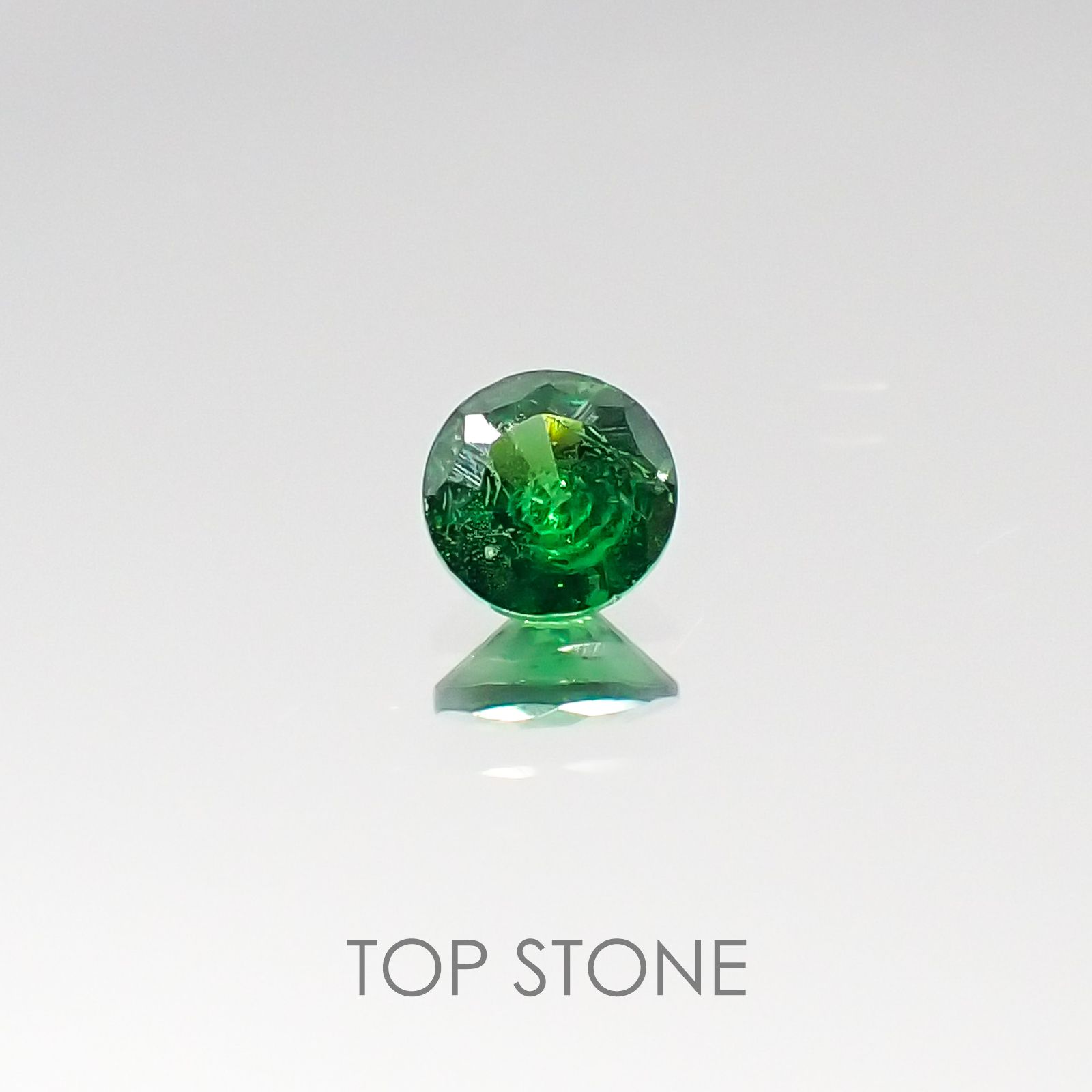ツァボライト(宝石名グリーン グロッシュラー・ガーネット) タンザニア産 0.18ct 識別済[20095730]3.5×3.5mm前後