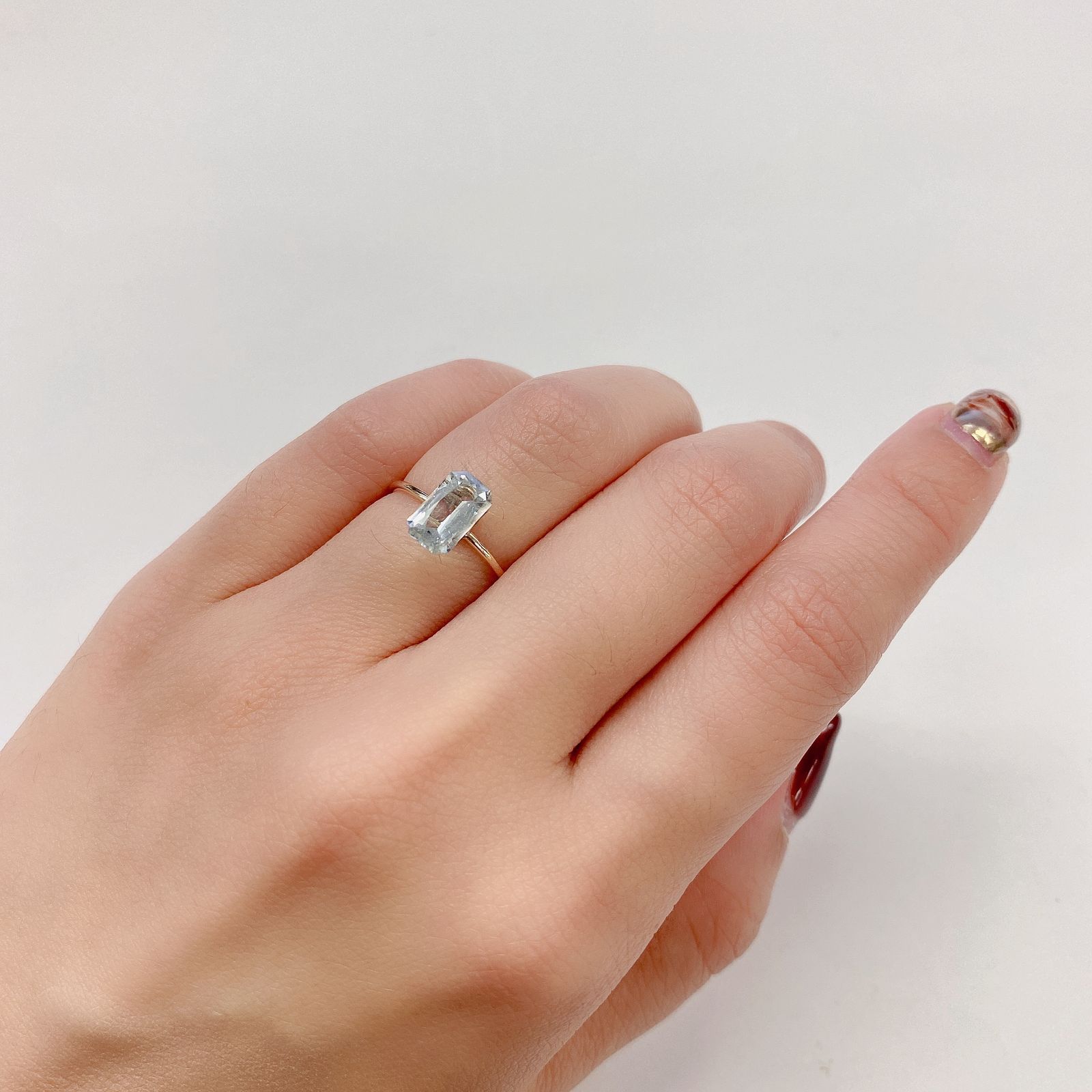 ジェレメジェバイト(宝石名エレメージェバイト)ナミビア産 1.288ct ソ付(彩珠)[230823128]8.8x5.3mm前後