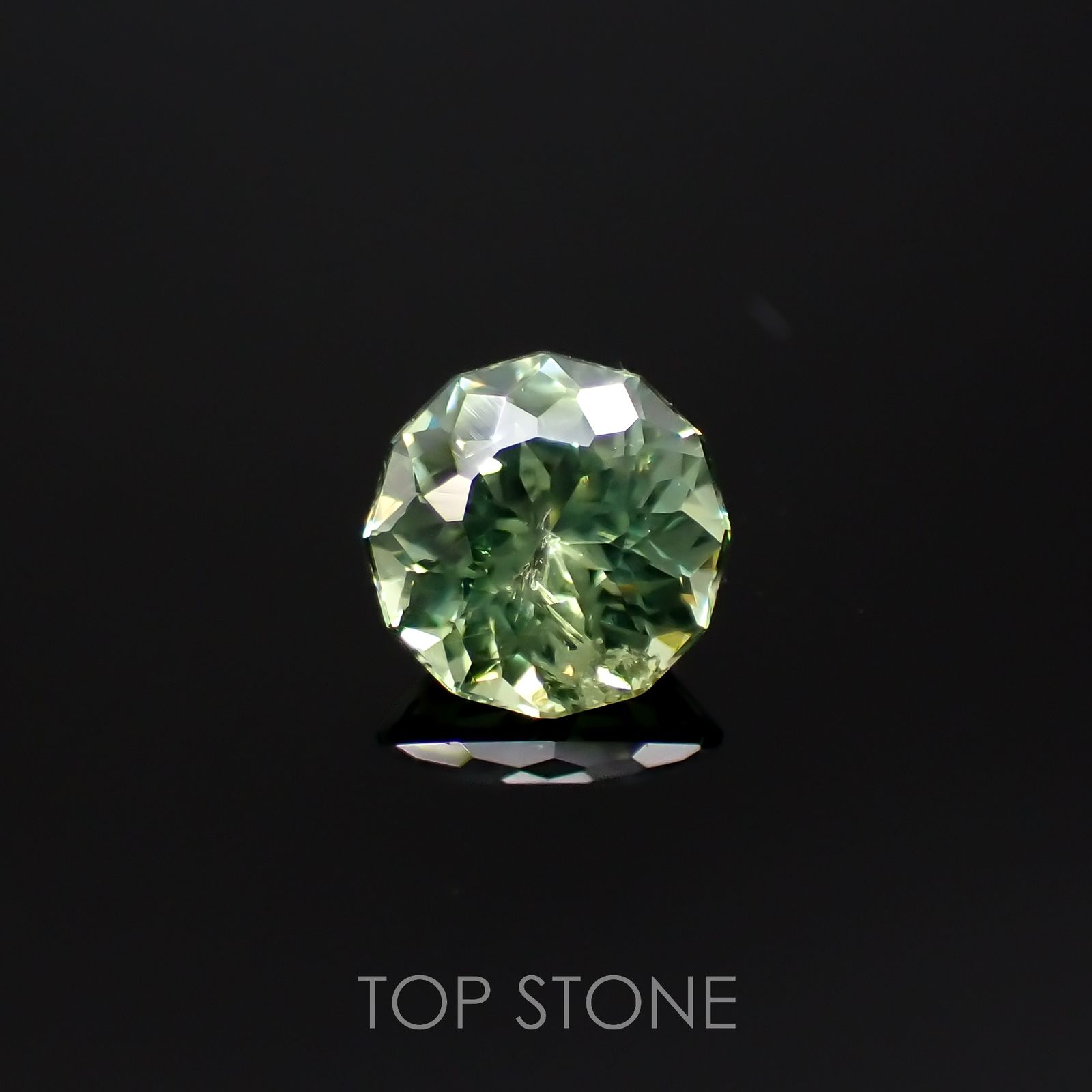 ◇カスタムカット◇デマントイドガーネット ナミビア産 0.40ct[220917671]4.5x4.4mm前後