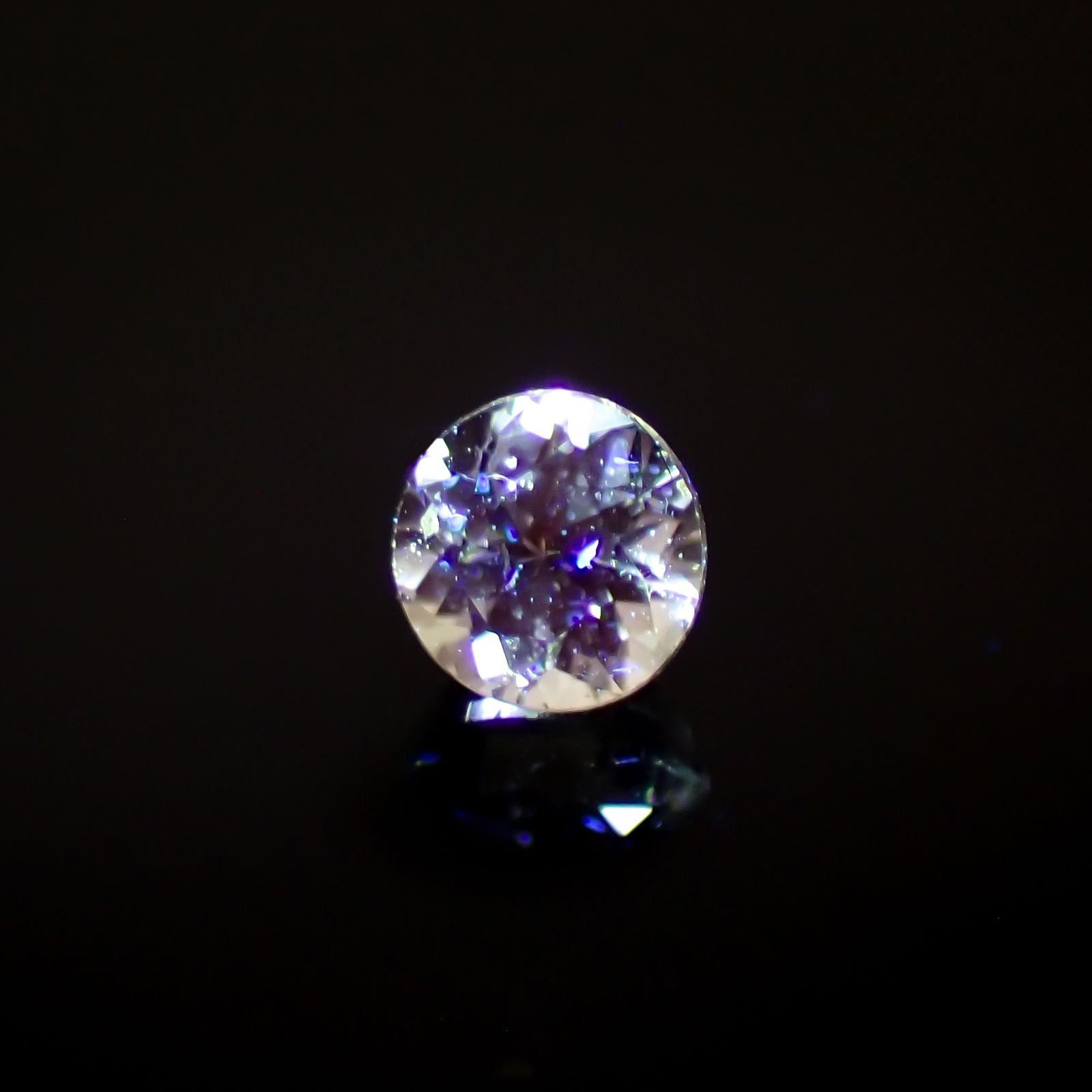リューコガーネット ビルマ産 0.089ct[230923492]2.5x2.5mm前後