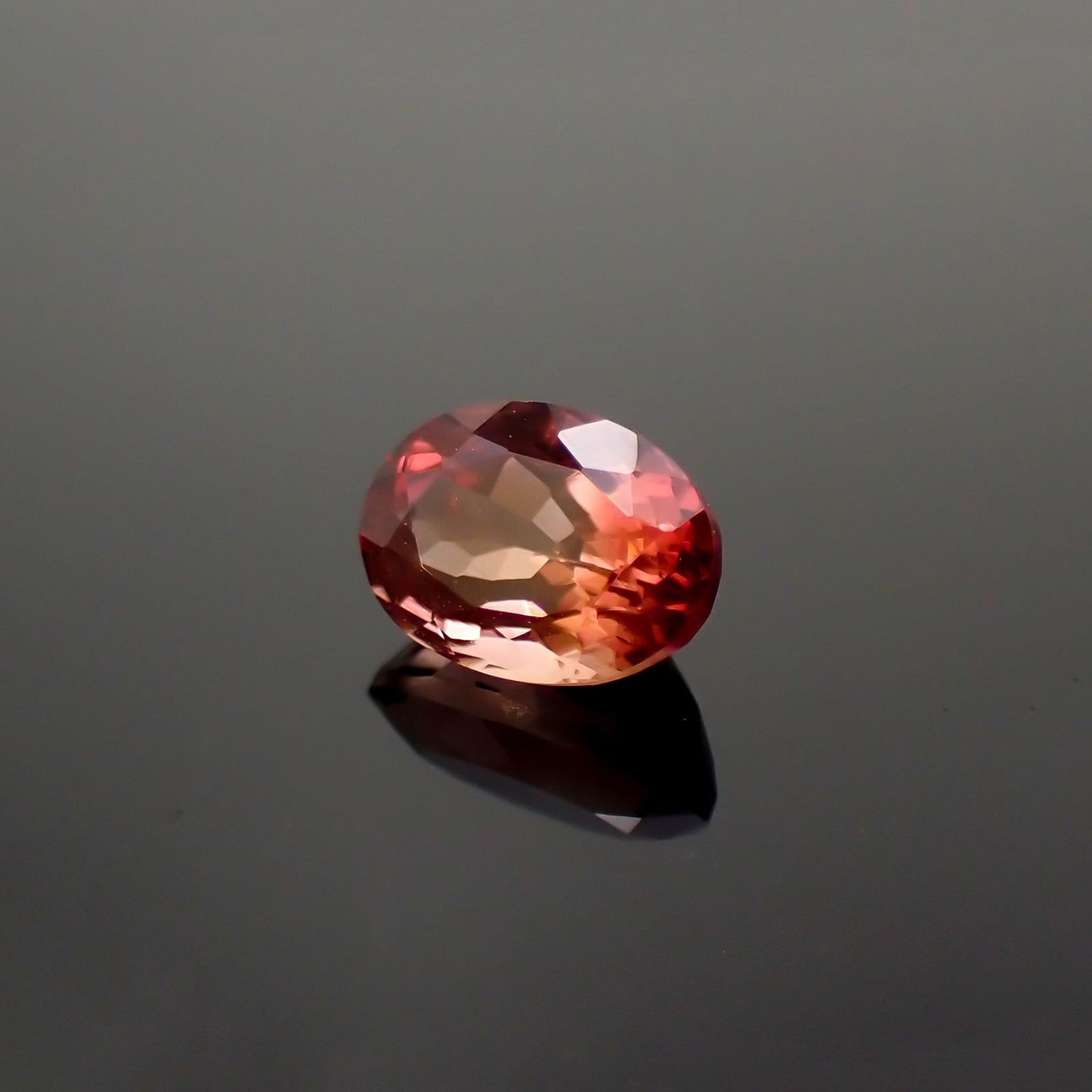 オレゴンサンストーン アメリカ・オレゴン州産 0.89ct[251018711]7.1x5mm前後