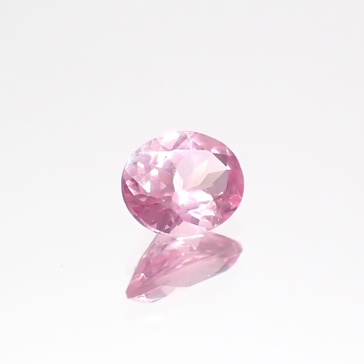 シルキーピンクスピネル タンザニア産 0.38ct[230421565]4.9x3.9mm前後
