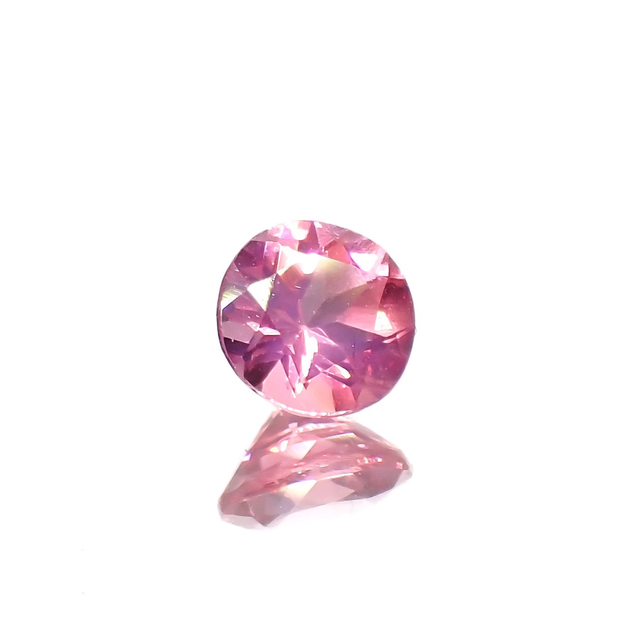 ピンクスピネル(宝石名ピンク・スピネル)タンザニア産 0.26ct 識別済[230321140]3.9x3.9mm前後