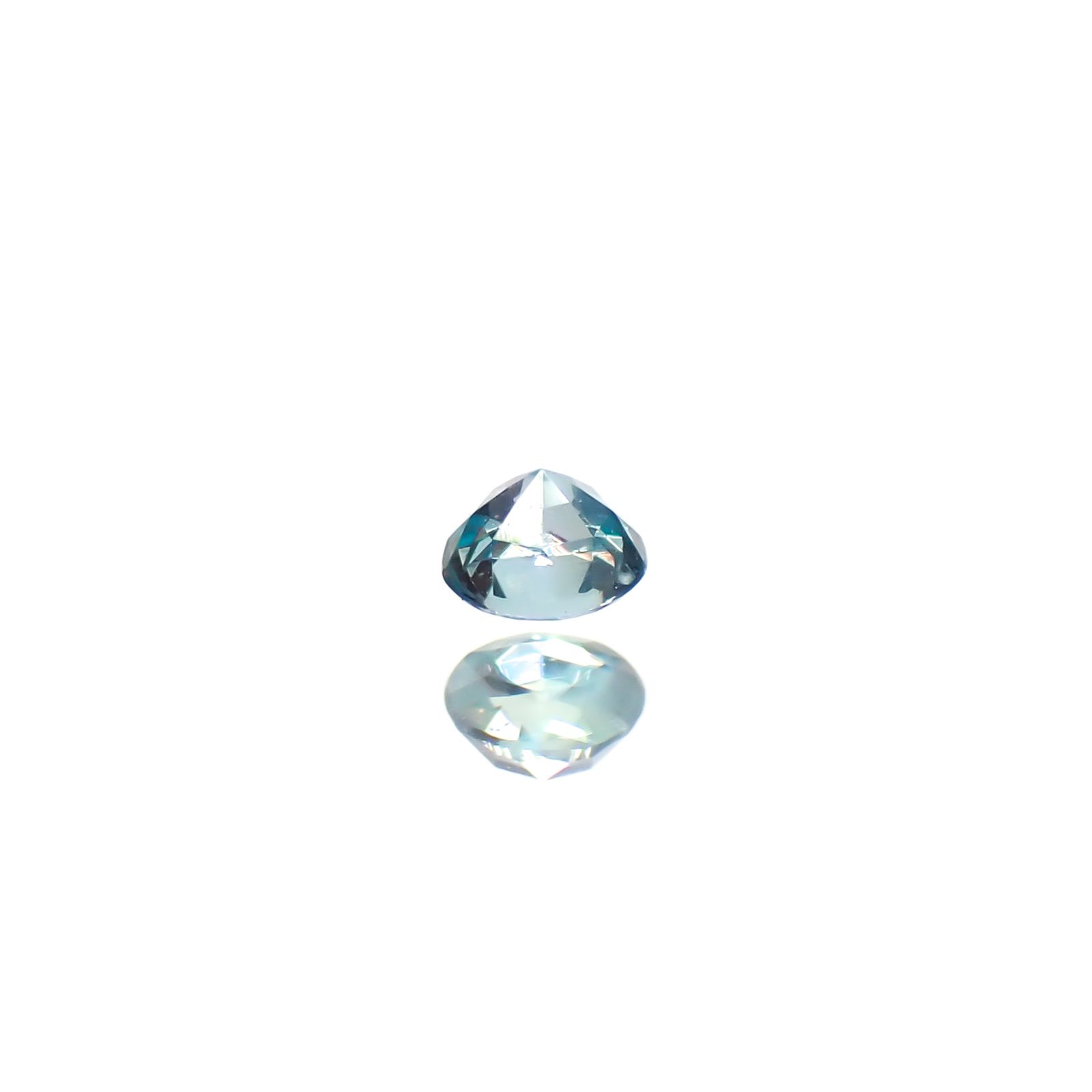 シルキーアレキサンドライト ブラジル産/EmeraldMains社製 0.046ct[240527614]2.1x2.1mm前後