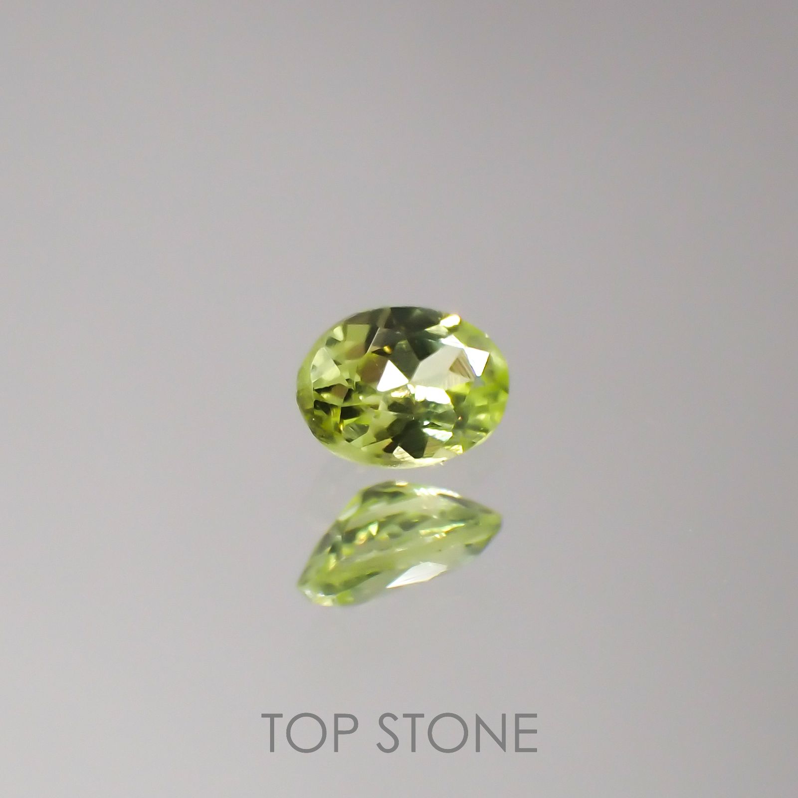 パロットクリソベリル(宝石名クリソベリル)インド産 0.18ct 識別済[220616423]4.1x3mm前後