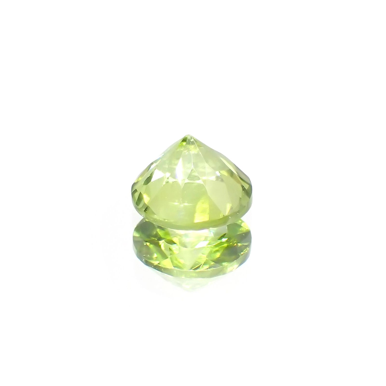 ペリドット(宝石名ペリドット) パキスタン産 識別済 1.15ct / 6.4x6.4mm前後 [210813072]