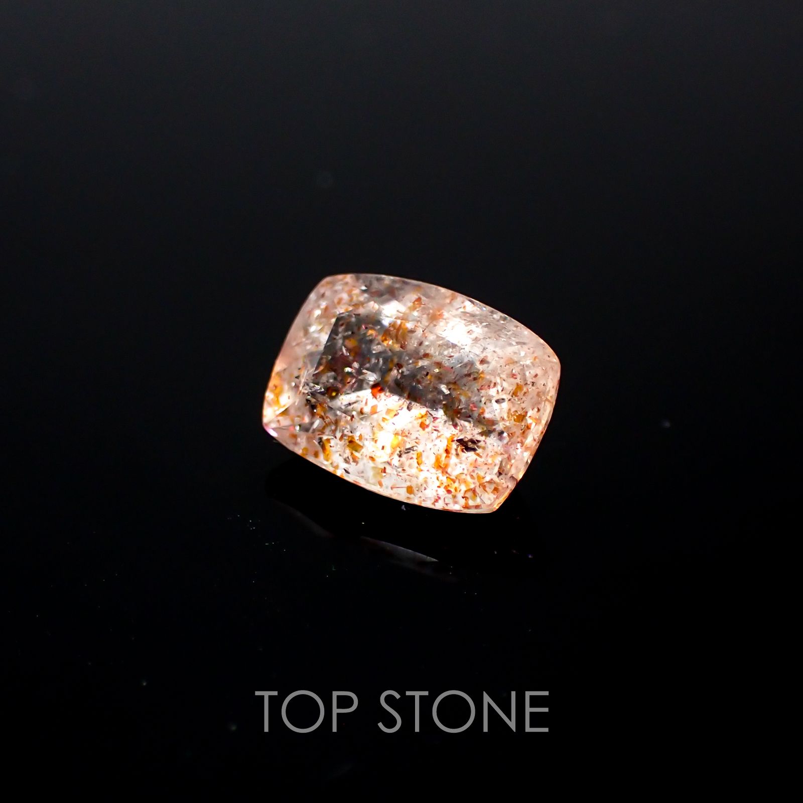イリュージョンサンストーン タンザニア産 ルース 1.69ct[210310199]8.8×6.6mm前後