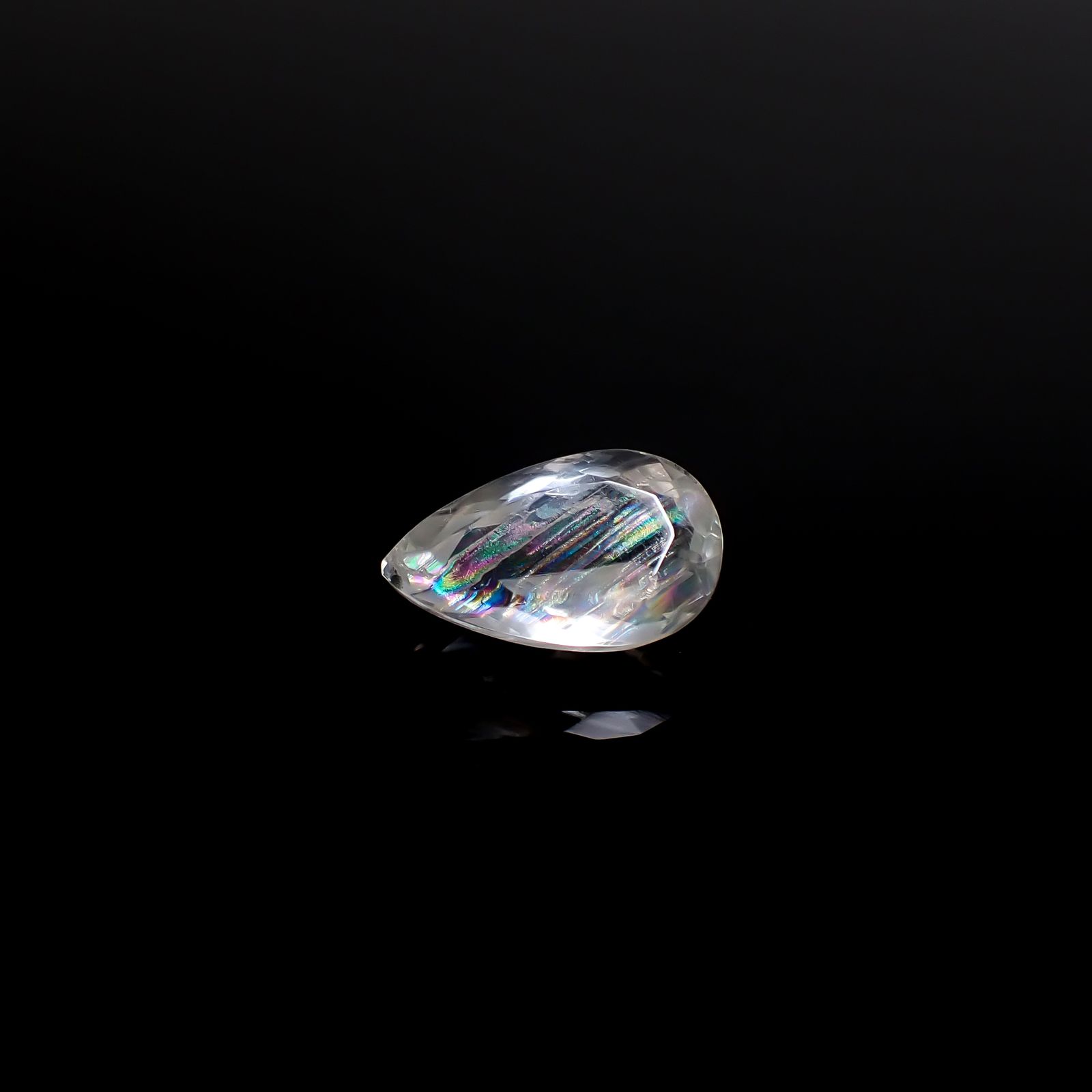 マラウイムーンストーン マラウイ共和国産 3.72ct / 13.1x7.9mm前後 [260331829]