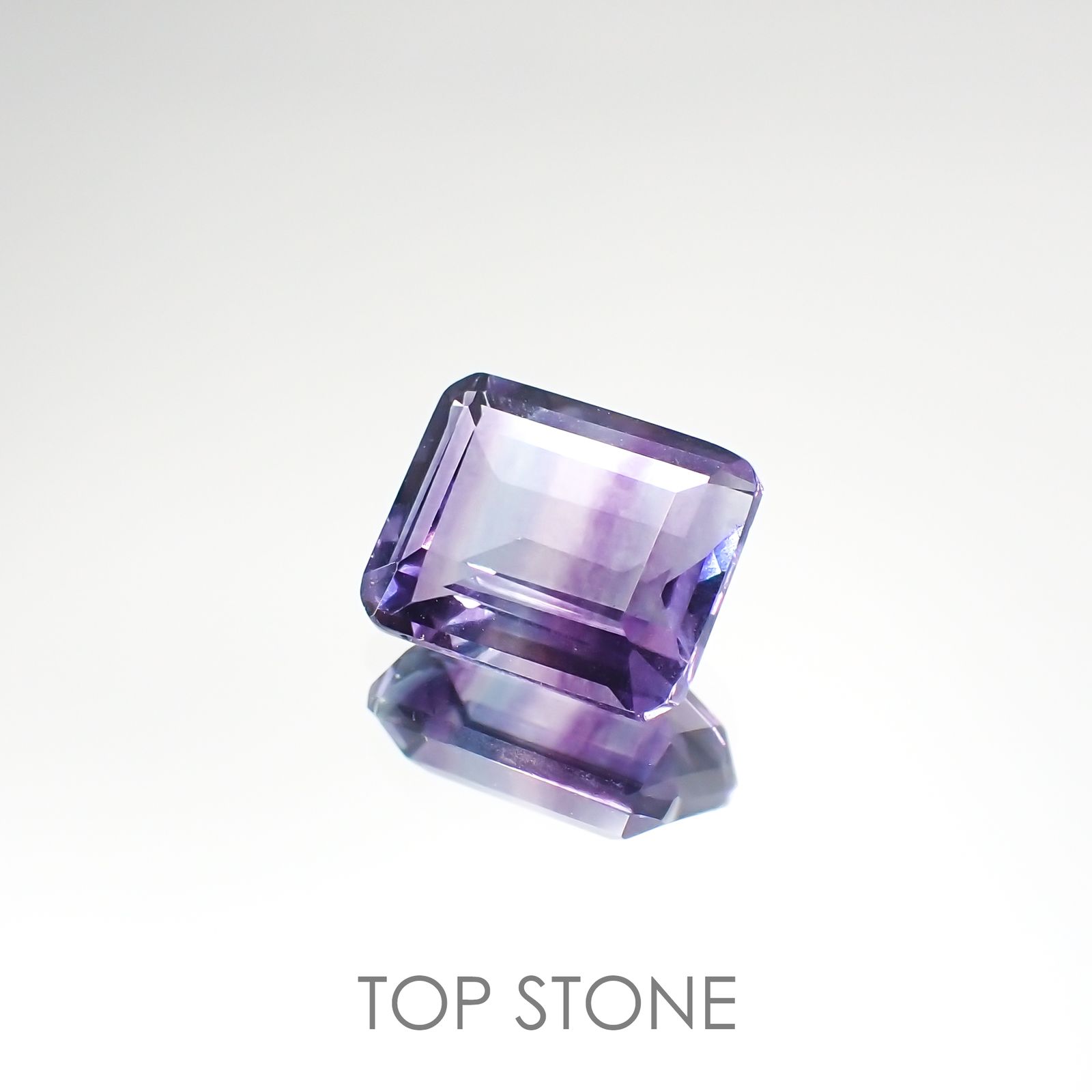 バイカラーフローライト ブラジル産 ルース 4.23ct[210913208]10.2×8.1mm前後