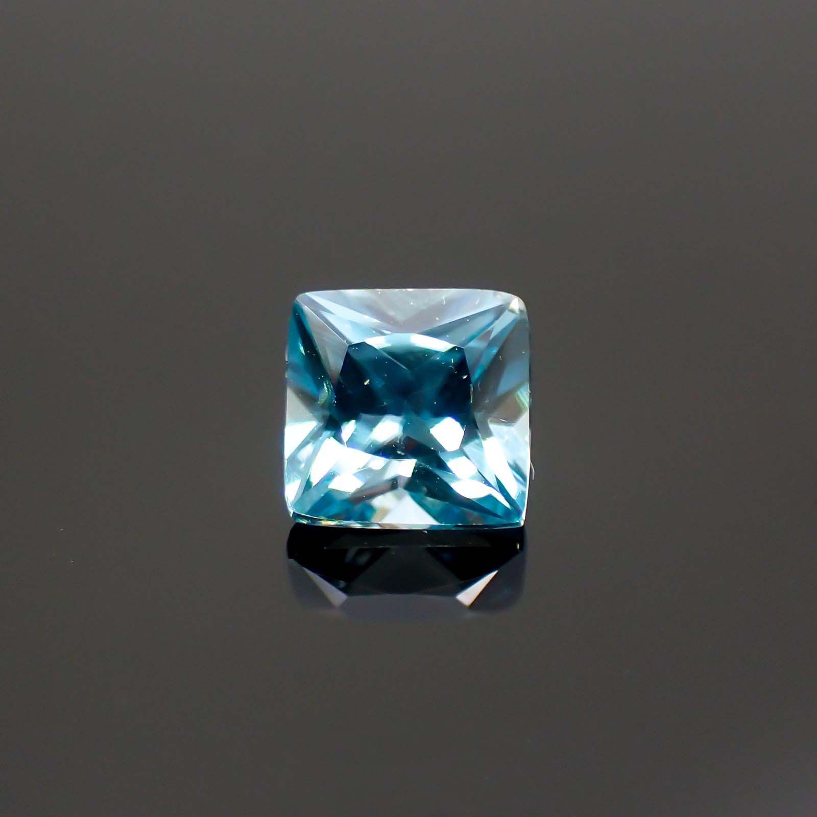 ◇プリンセスカット◇ブルージルコン(宝石名ジルコン)カンボジア産 1.00ct 識別済[220113991]5.1x5.1mm前後