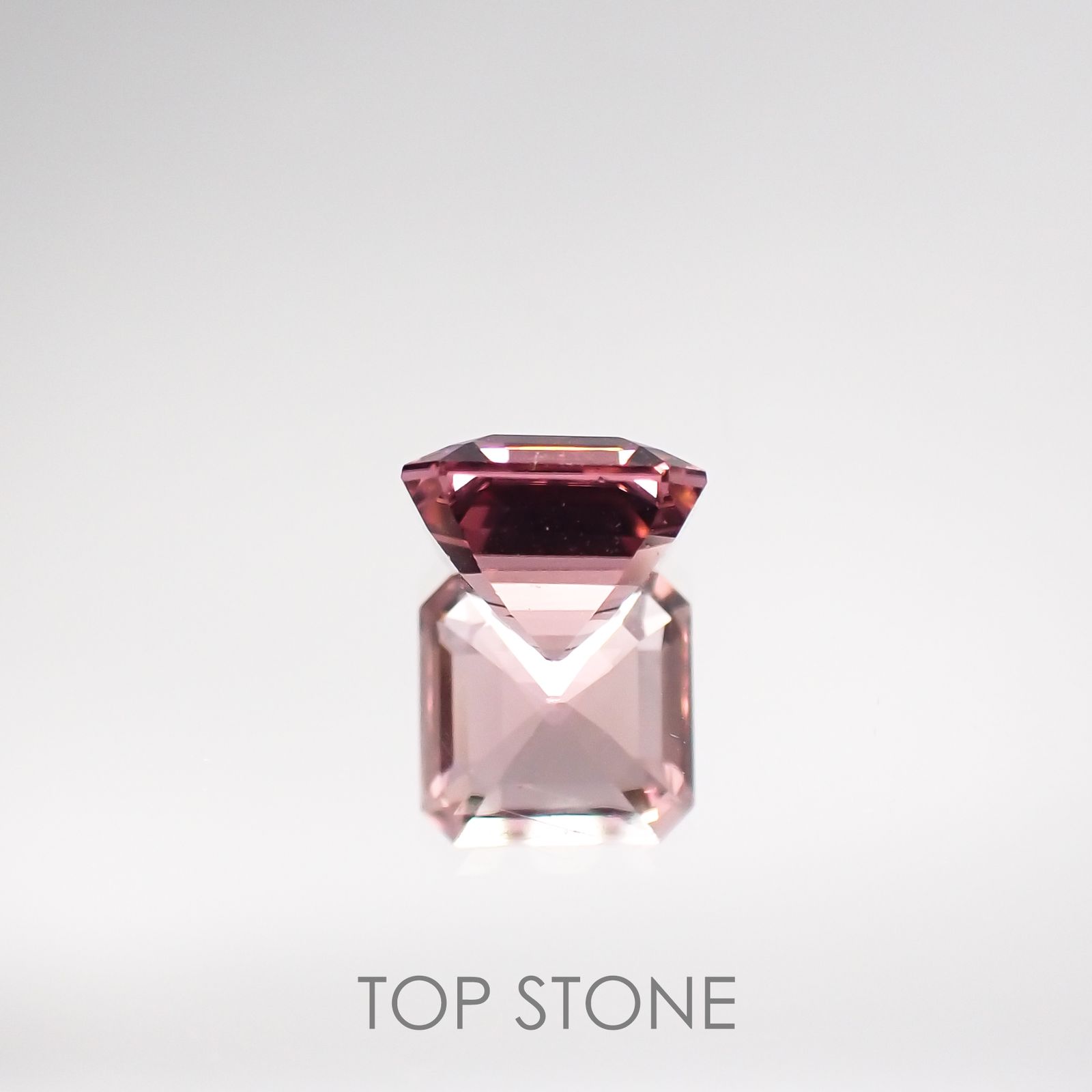 ピンクトルマリン パパラチャカラー(宝石名ピンク・トルマリン) ルワンダ産 1.314ct ソ付(彩珠)[210711636]6.4×6.3mm前後