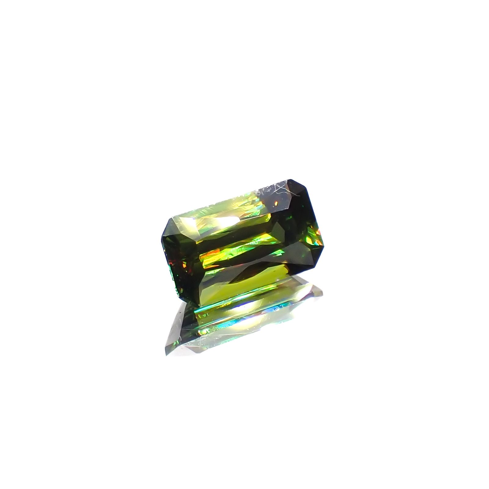 カラーチェンジスフェーン パキスタン産 1.23ct[231224743]8.2x4.6mm前後