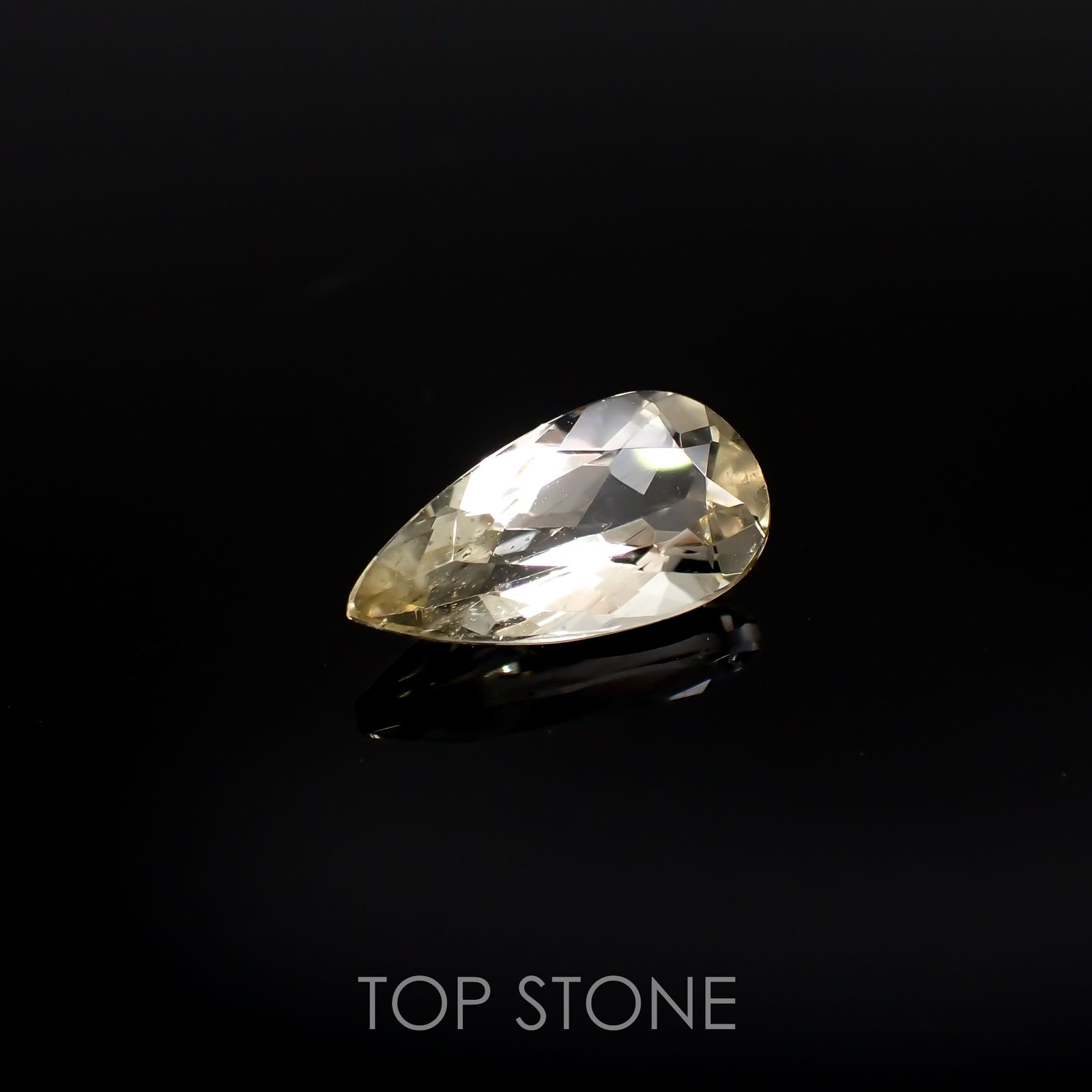 イエロースキャポライト(宝石名イエロー・スキャポライト)ブラジル・ミナスジェライス州産 1.39ct 識別済[220918021]11.1x5.7mm前後