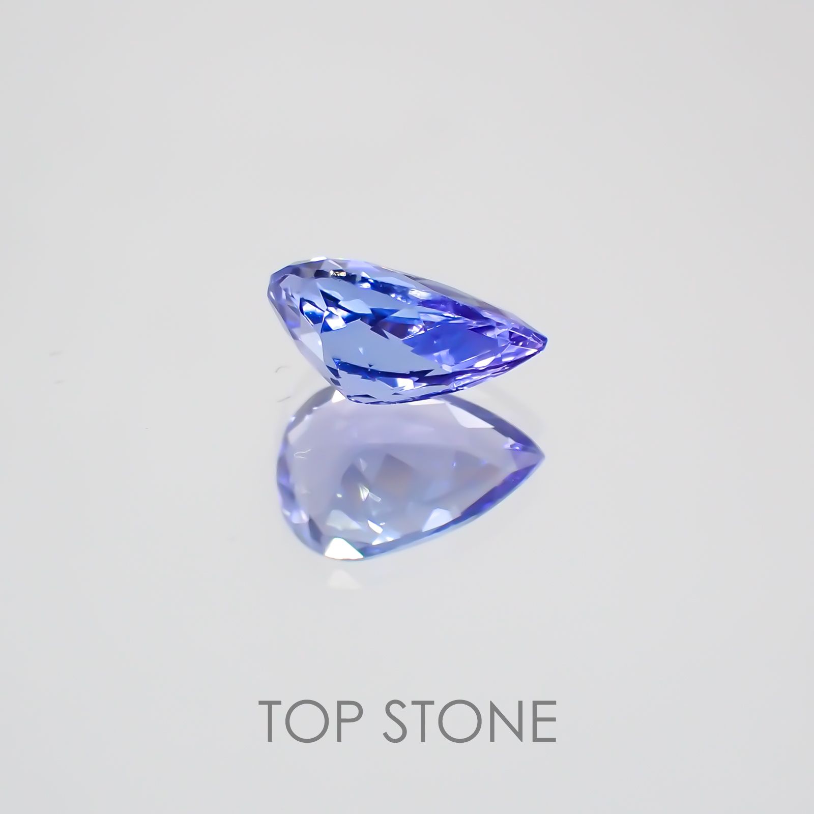 タンザナイト(宝石名タンザナイト) タンザニア産 0.79ct 識別済[210210060]7.5×5mm前後