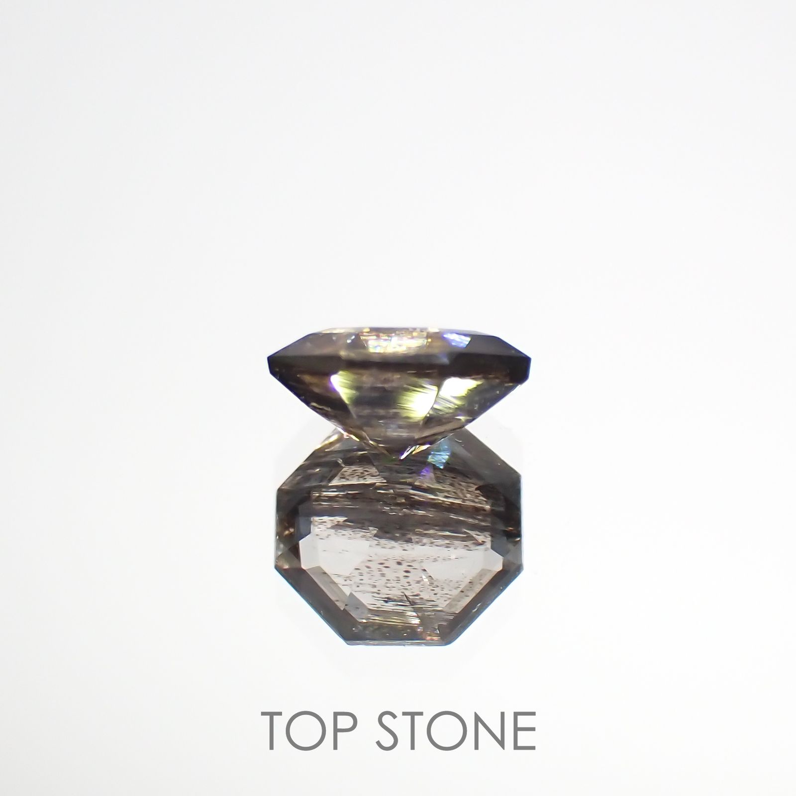 ◇オクタゴンカット◇レインボースキャポライト ブラジル産 0.58ct[221018332]6x5.7mm前後