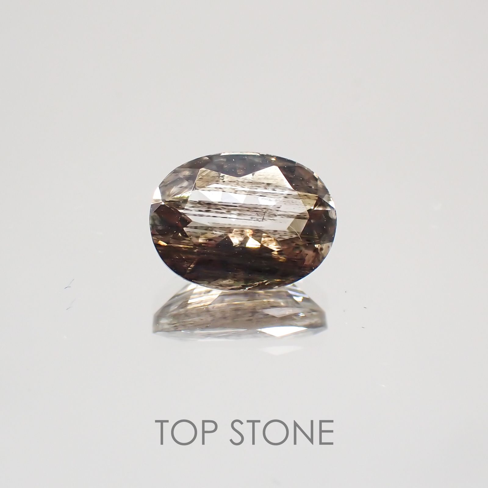 レインボースキャポライト ブラジル産 ルース 1.04ct[210310338]7.9×6mm前後
