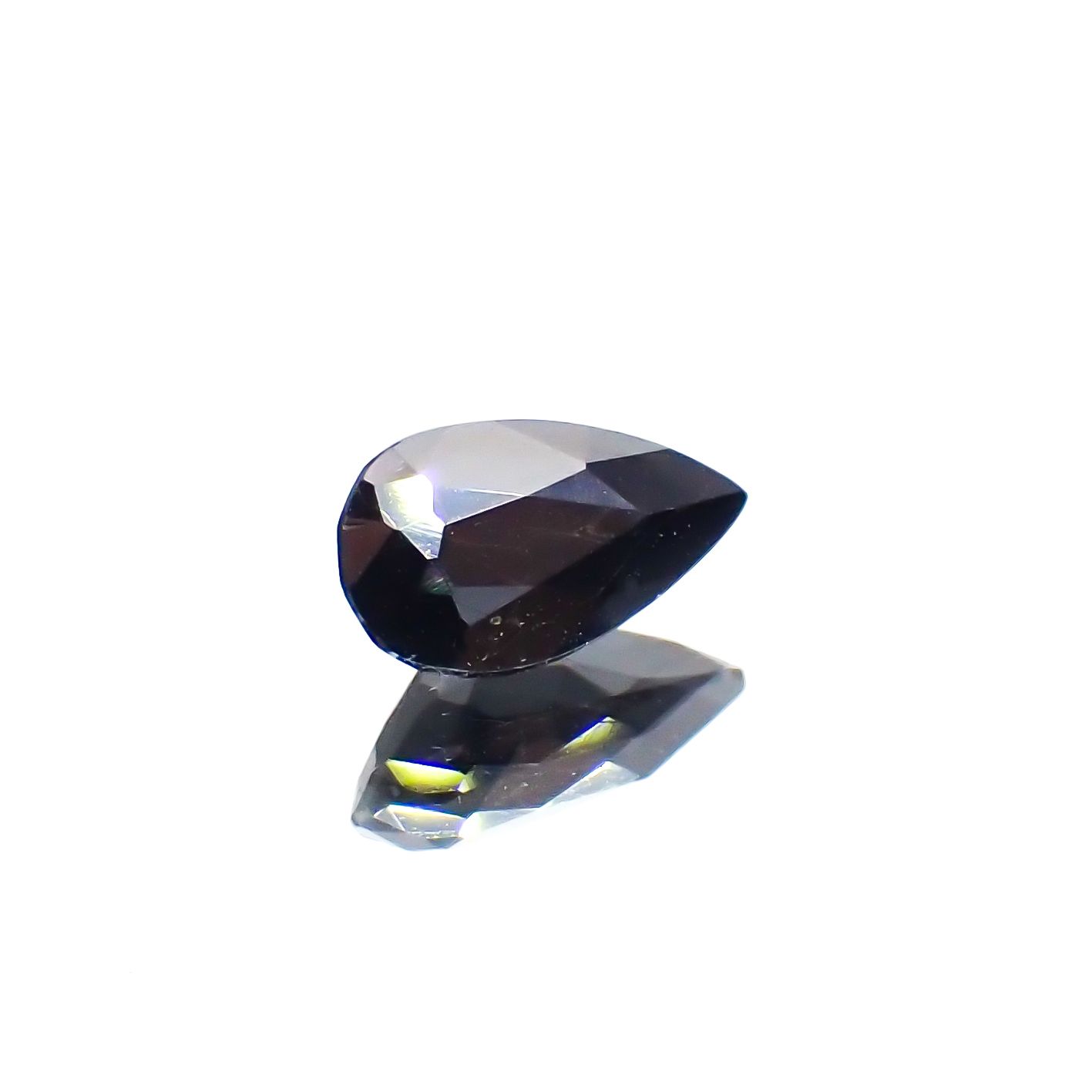 ルチル単結晶 ブラジル産 1.05ct[230722744]8x4.5mm前後