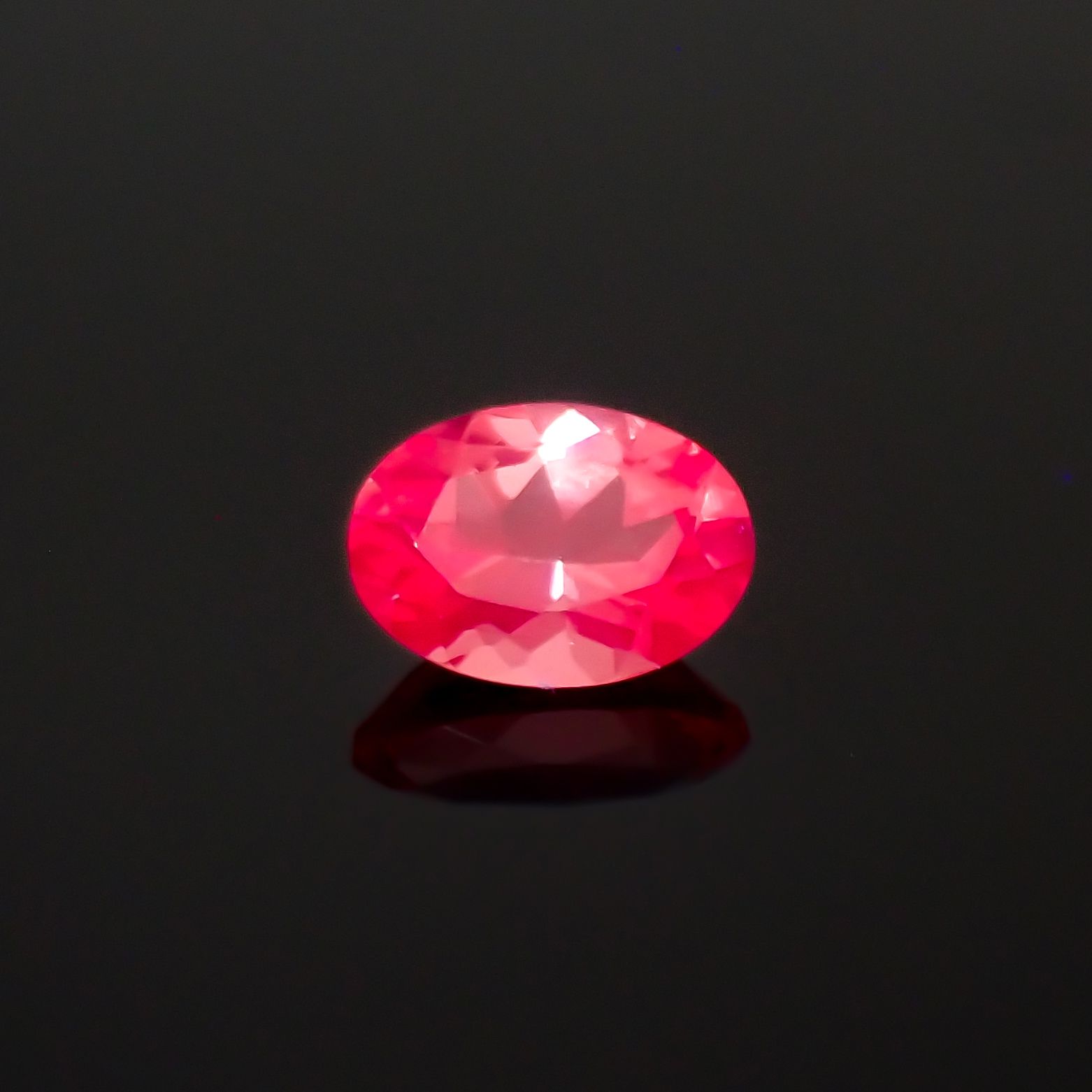 ピンクスピネル パパラチャカラー タンザニア産 0.16ct[230421854]4x2.9mm前後