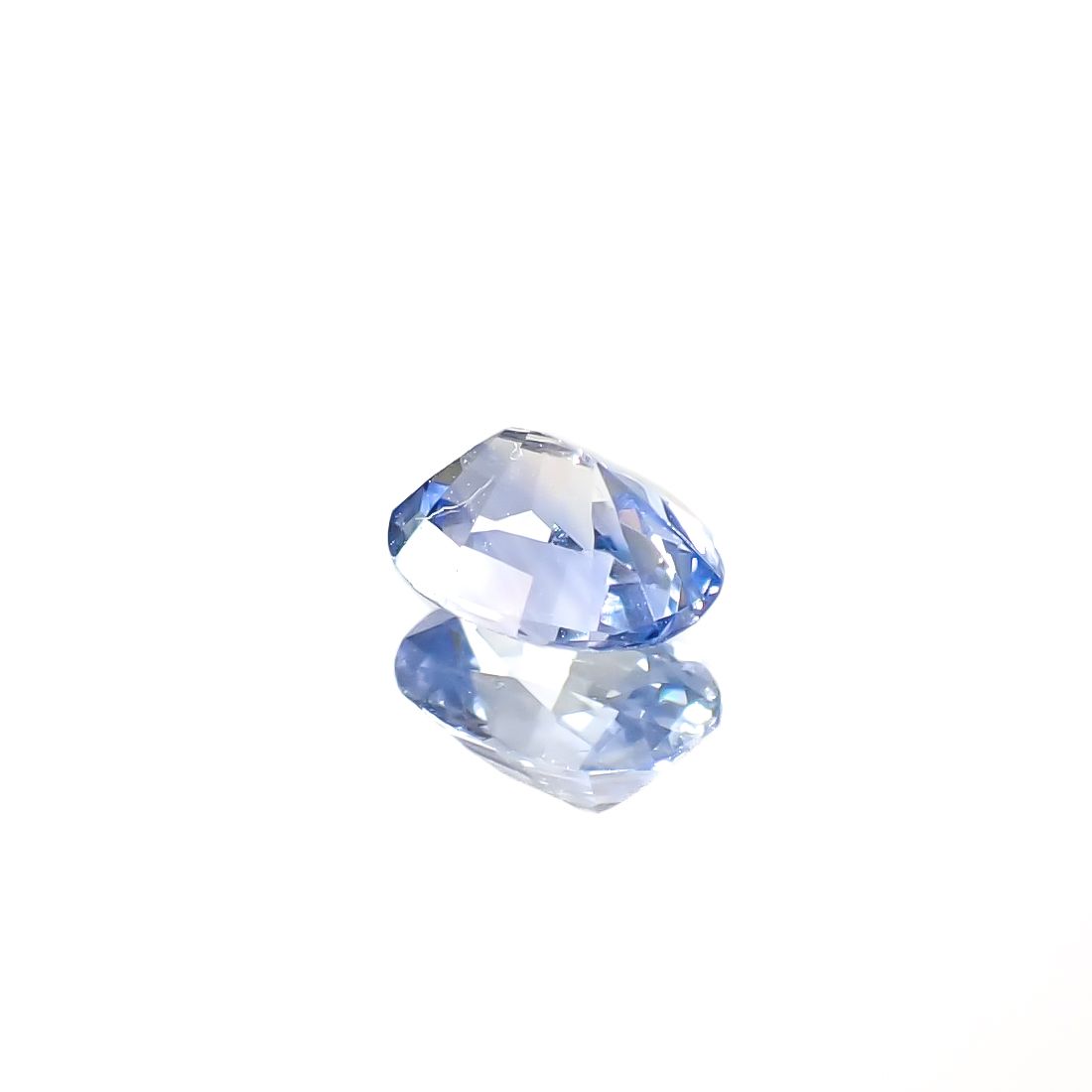 アイスブルーサファイア スリランカ産 0.30ct [250129738]4.6x3.5mm前後