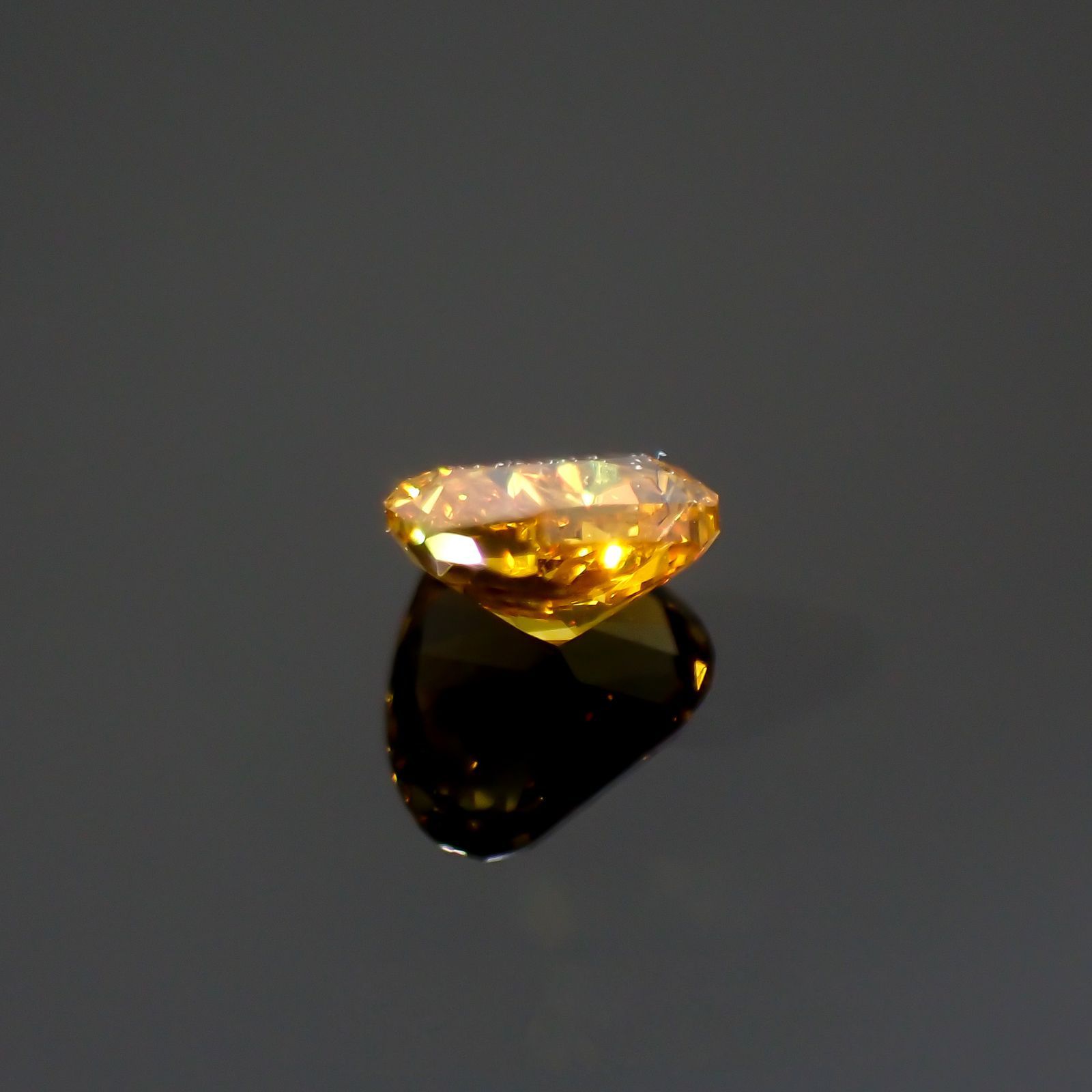 イエローダイヤモンド SI-2 / FANCY DEEP ORANGY YELLOW(宝石名ダイアモンド) 0.129ct ソ付(CGL)[220115143]2.87x3.42mm前後