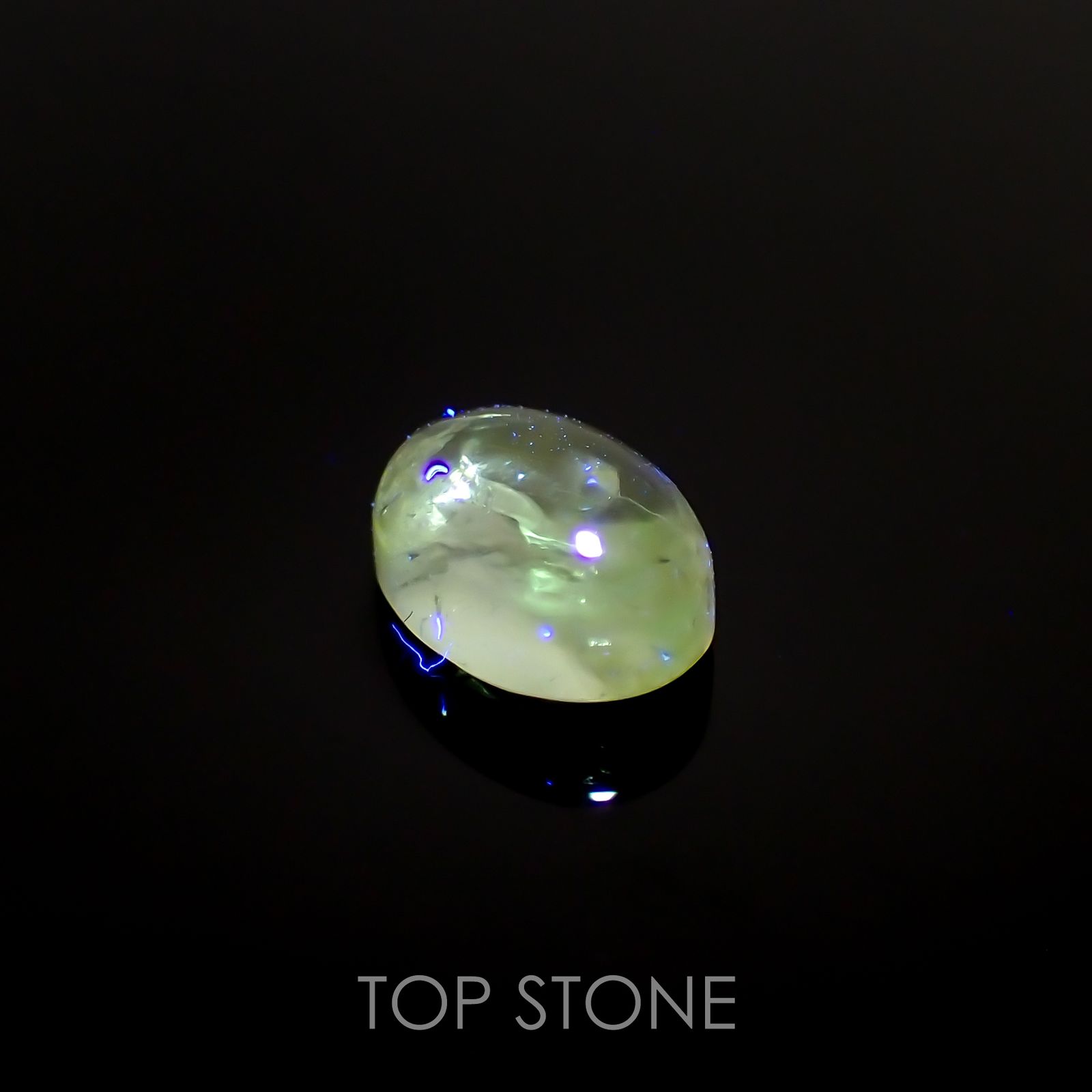 バナジウムコーネルピン(宝石名コーネルピン)タンザニア・タンガ州産 1.23ct 識別済[220115561]7x5.1mm前後