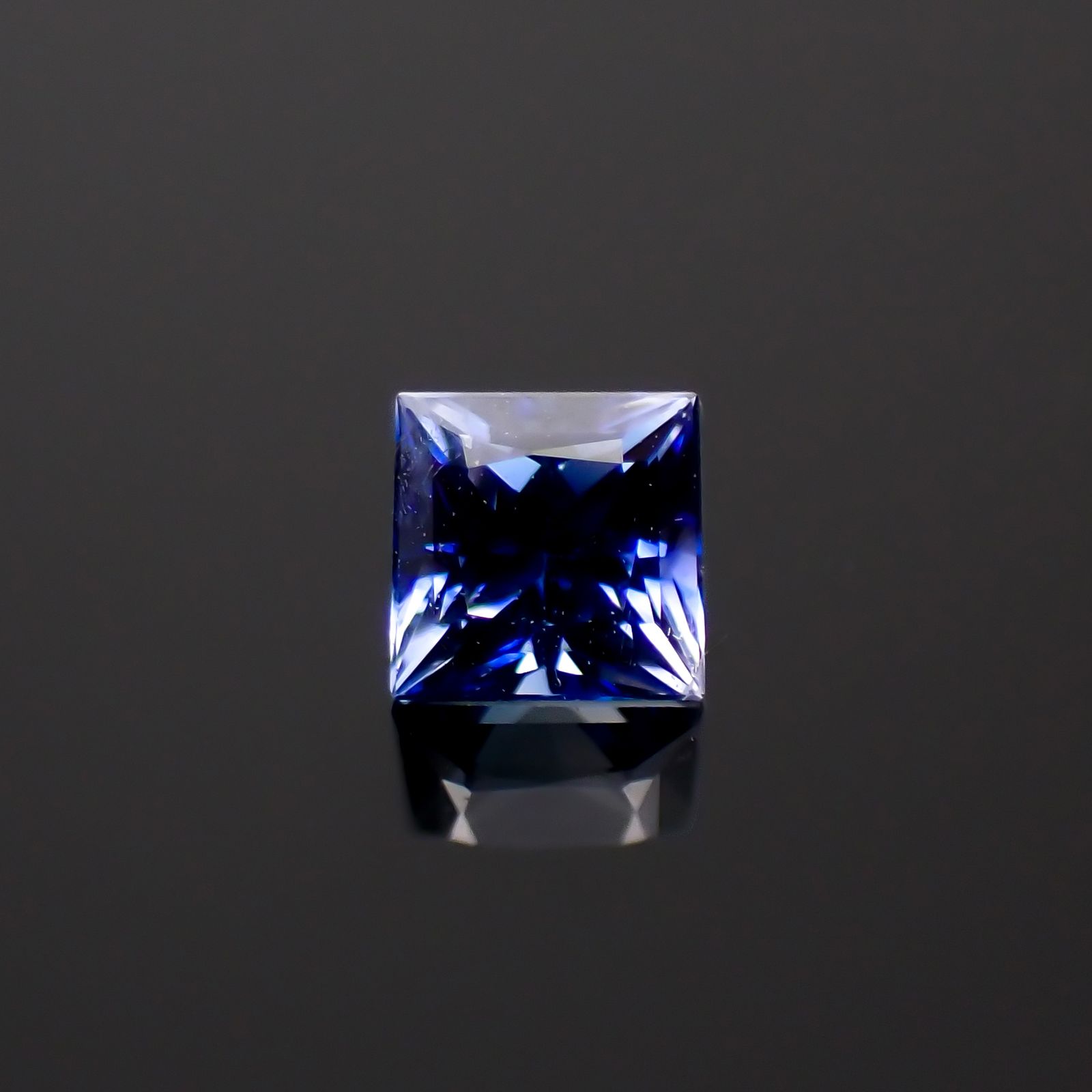 ◇プリンセスカット◇サファイア(宝石名サファイア)スリランカ産 0.23ct 識別済[230622458]3.1x3.1mm前後