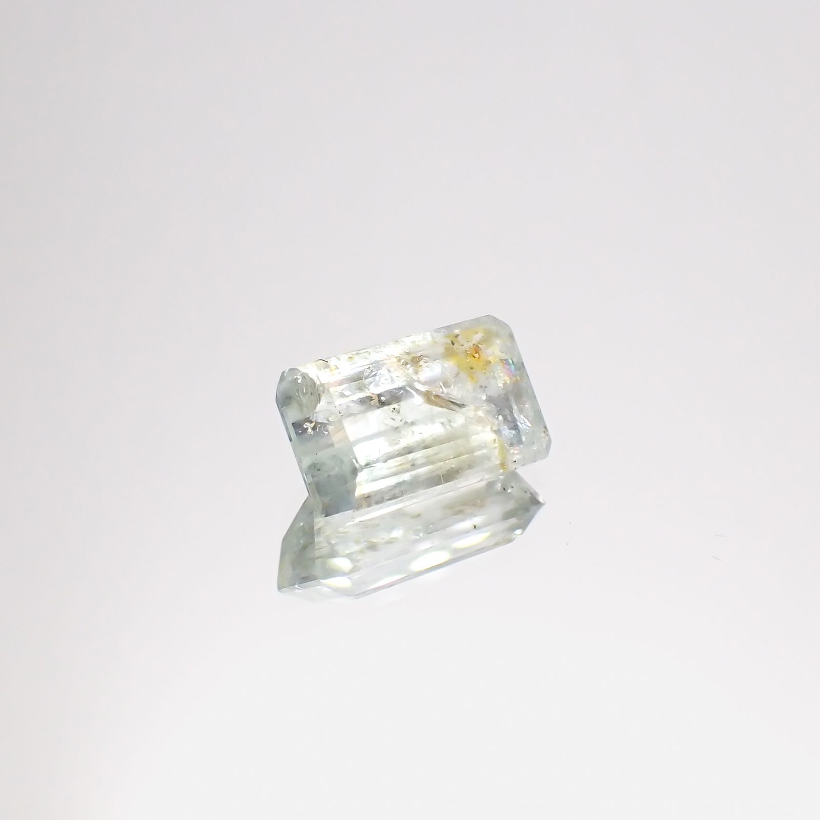 オーロラアクアマリン ブラジル産 2.65ct[231224679]10.7x6.4mm前後
