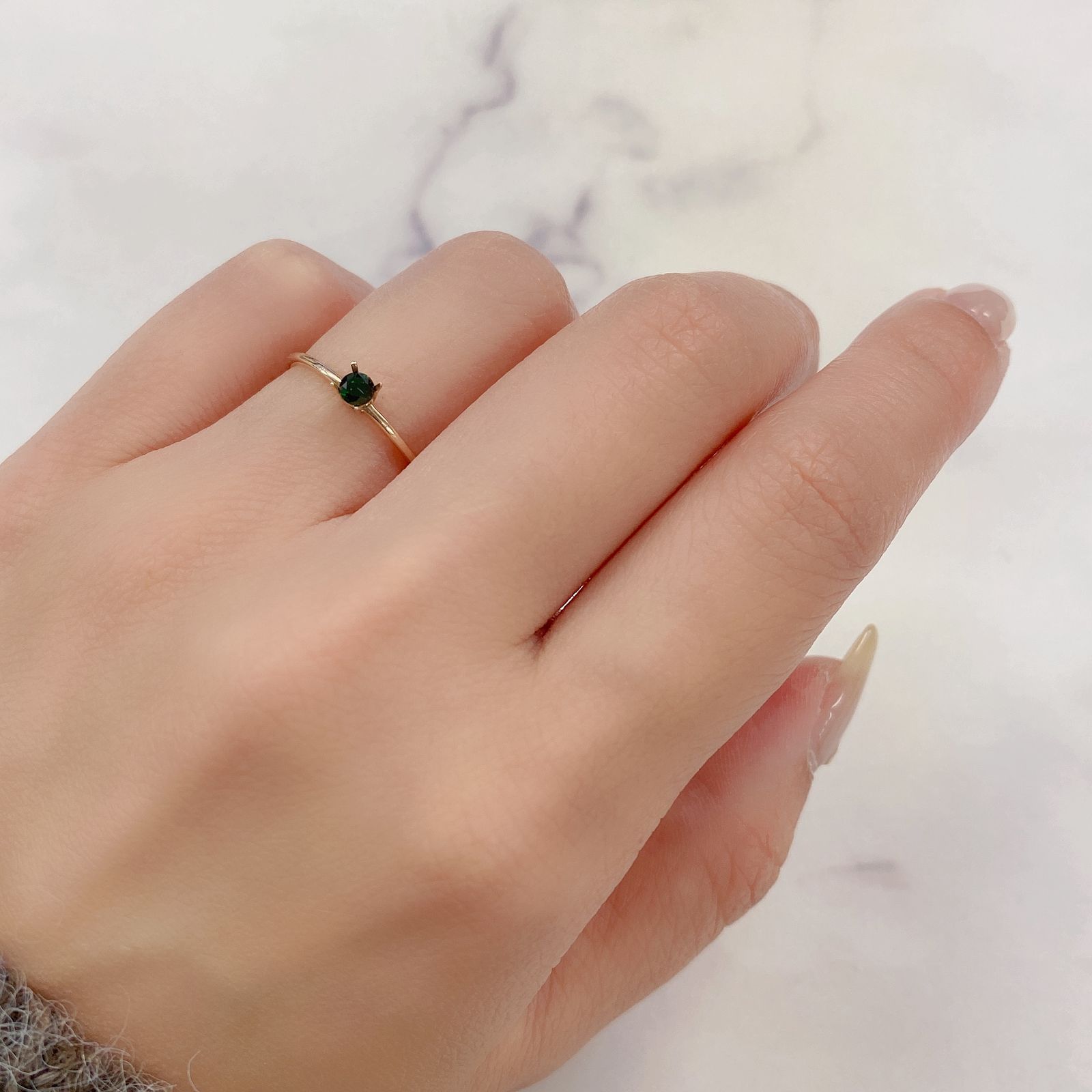 デマントイドガーネット(宝石名デマントイド・ガーネット) ロシア産 0.135ct ソ付(彩珠)[20129274]3×3mm前後
