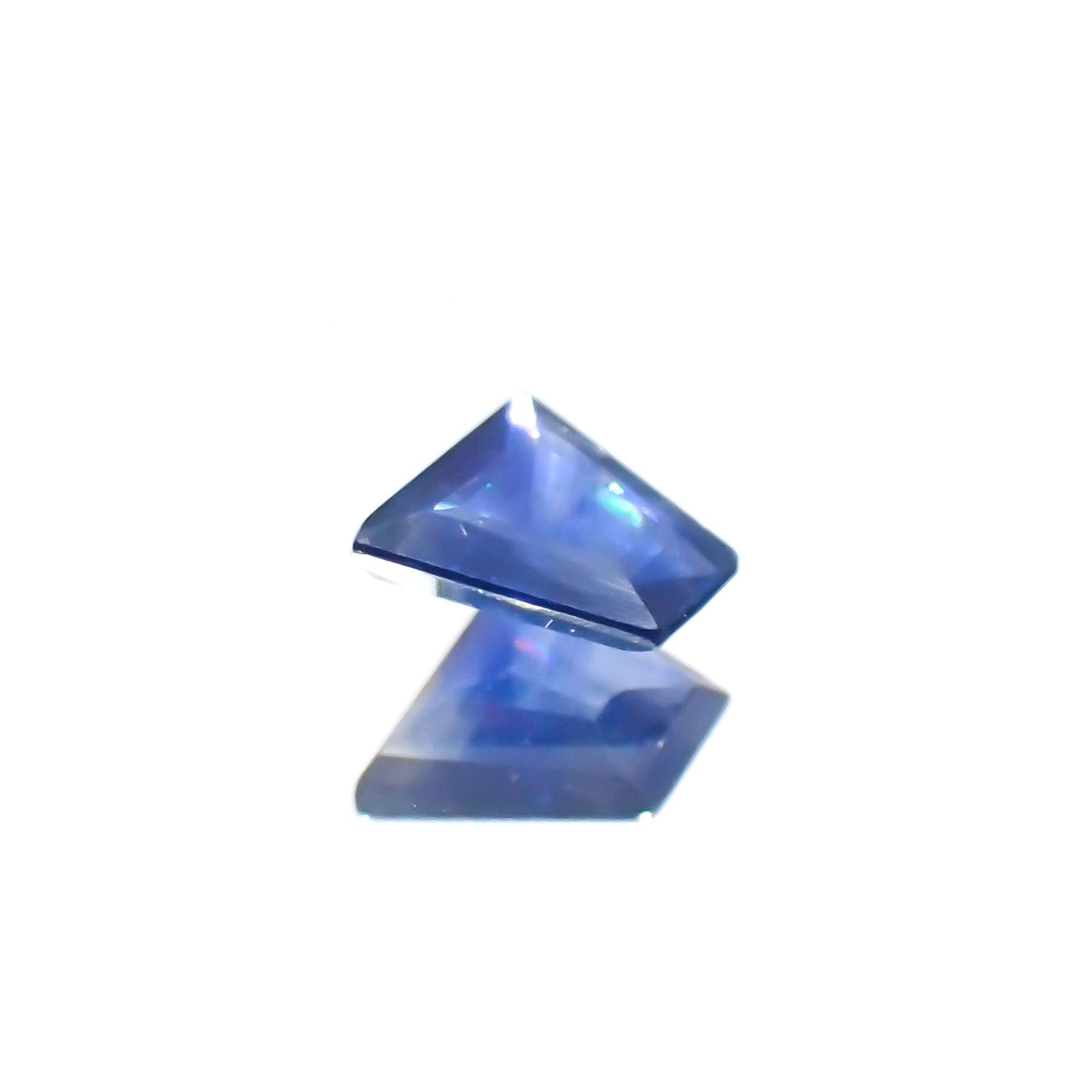◇カスタムカット◇サファイア(宝石名サファイア) マダガスカル産 0.55ct 識別済[210813195]5.2×5.8mm前後