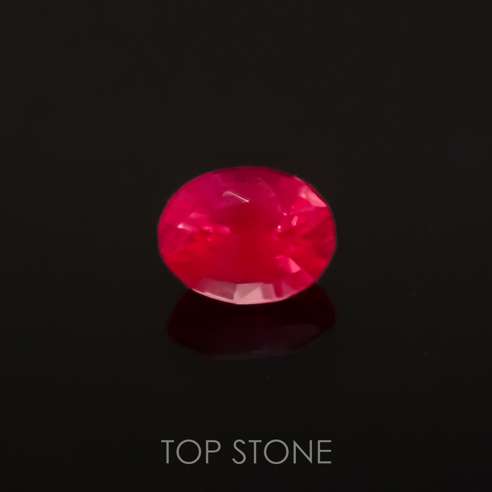 ホットピンクスピネル(宝石名ピンク・スピネル)タンザニア産 0.24ct