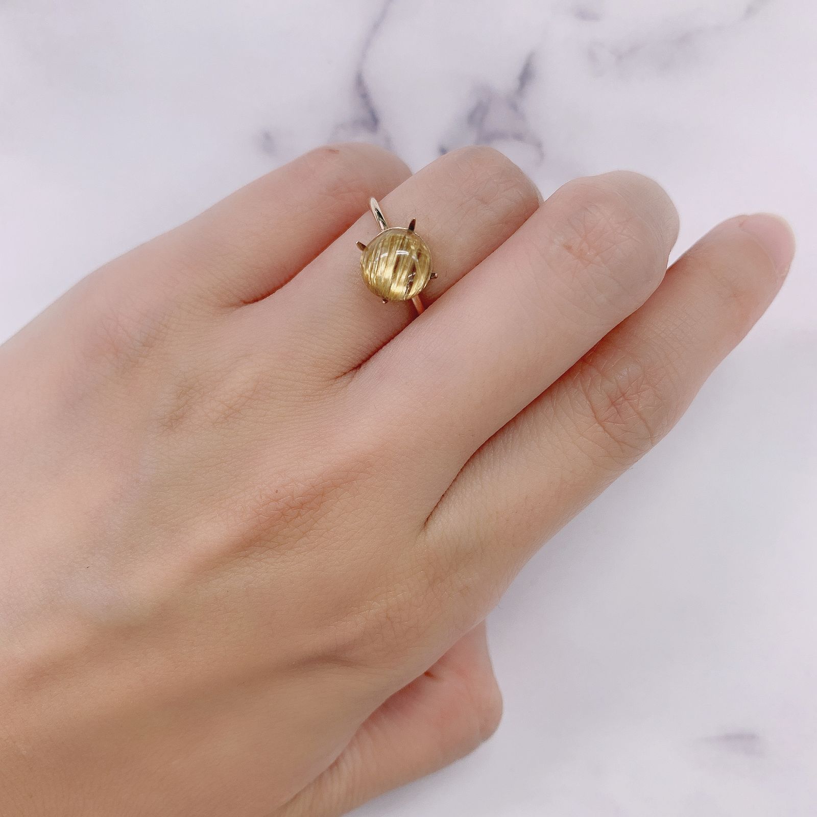 ルチルクォーツ ブラジル産 ルース 2.76ct[210913304]8.1×8.1mm前後