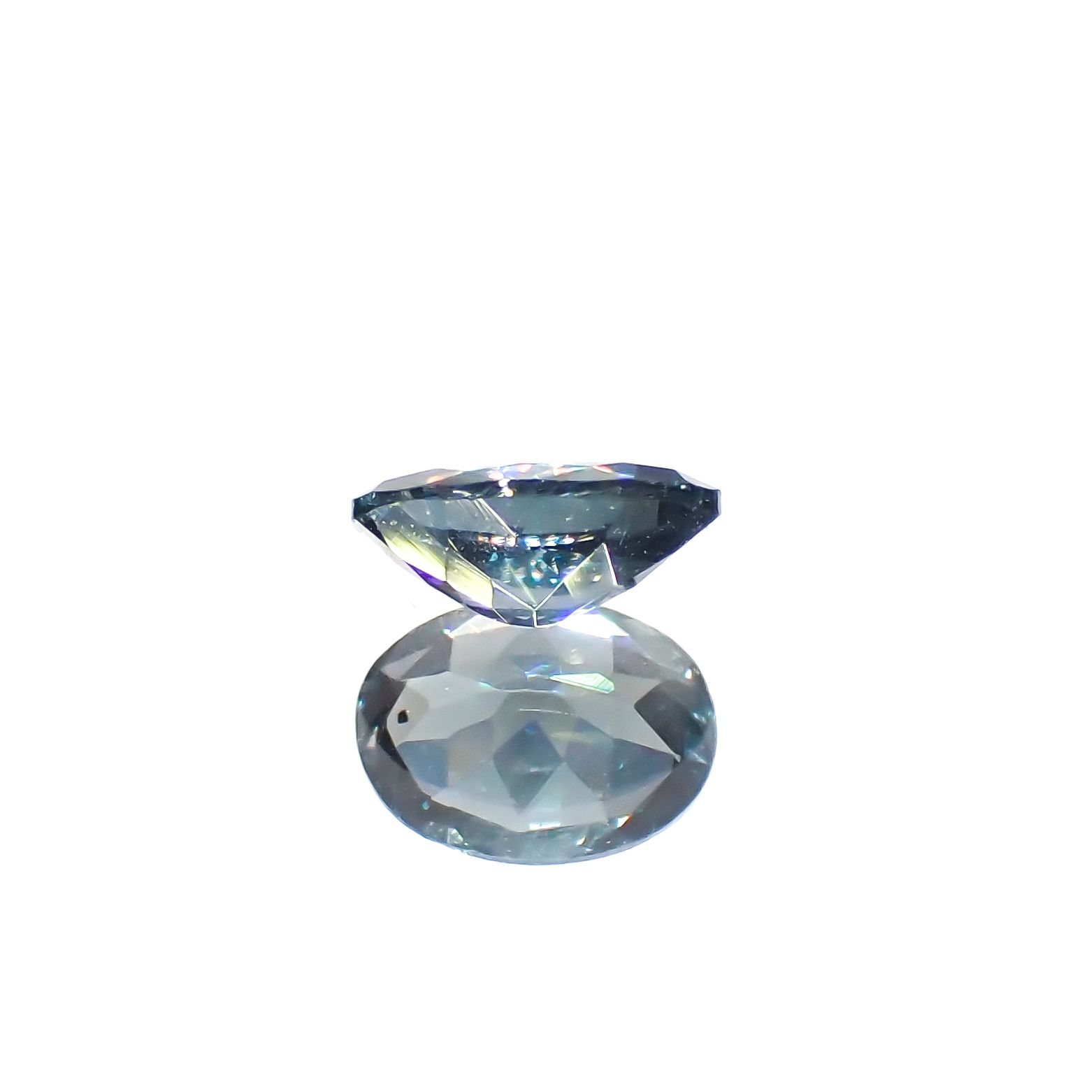 ベキリーブルーガーネット（カラーチェンジガーネット アレキタイプ） マダガスカル・ベキリー産 0.35ct[230923541]5.1x3.8mm前後