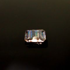 レインボースキャポライト ブラジル産 0.49ct / 6.6x4.6mm前後 [250931049]