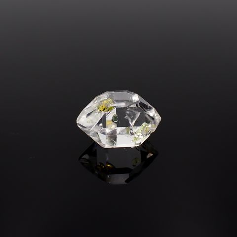オイルインクォーツ原石 パキスタン産 4.67ct / 12.7x9mm前後 [231224716]