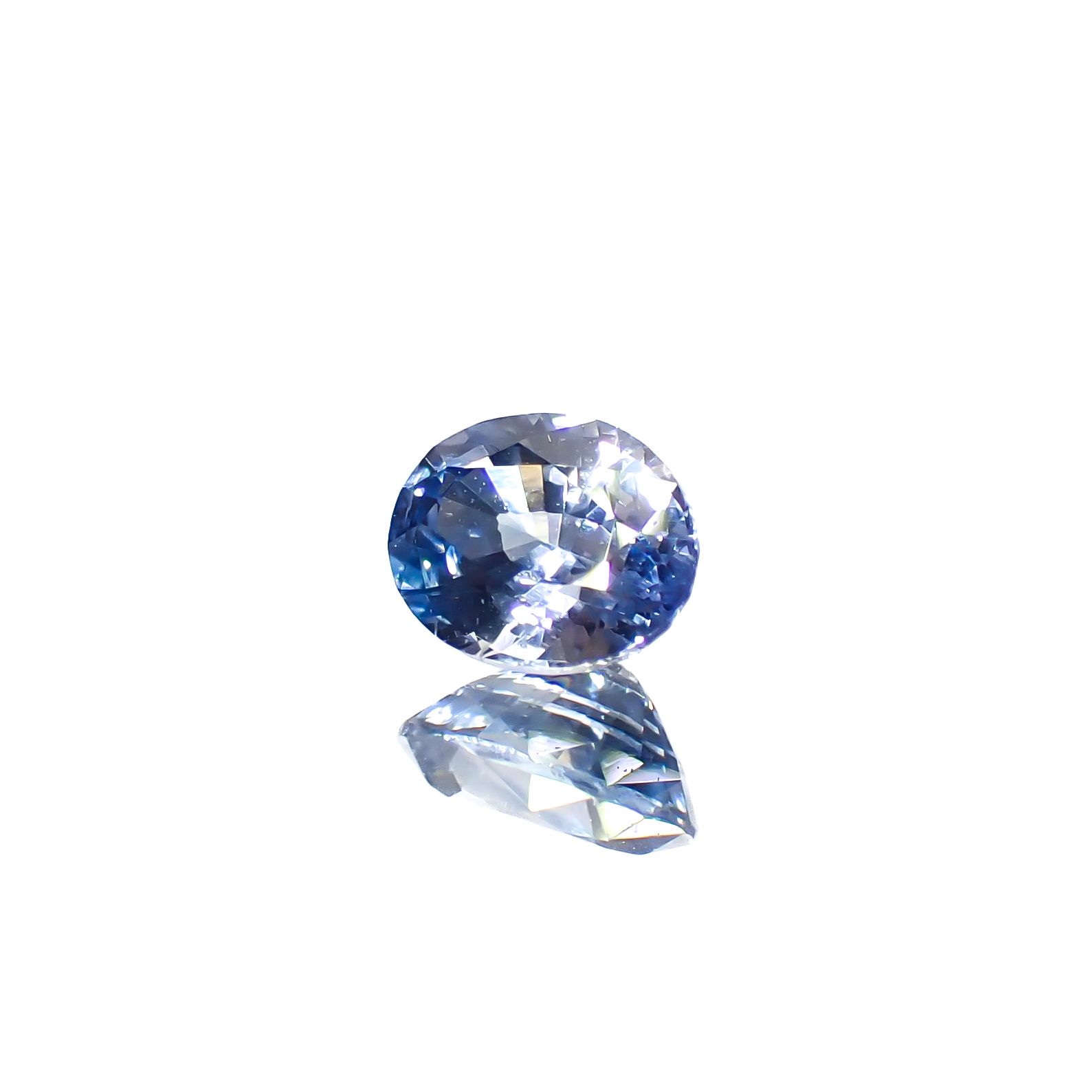 アイスブルーサファイア スリランカ産 0.42ct[240828661]5x3.9mm前後