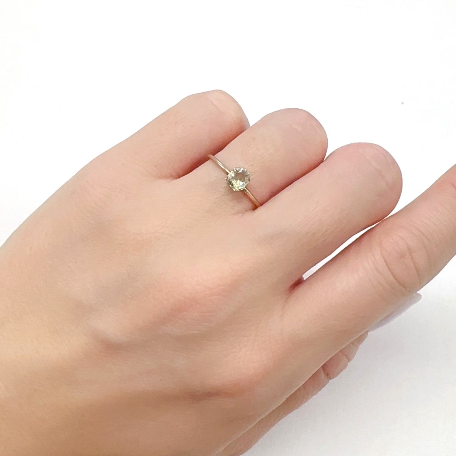 ◇カスタムオクタゴンカット◇オイルインクォーツ パキスタン産 0.44ct [231224722]4.9x4.4mm前後