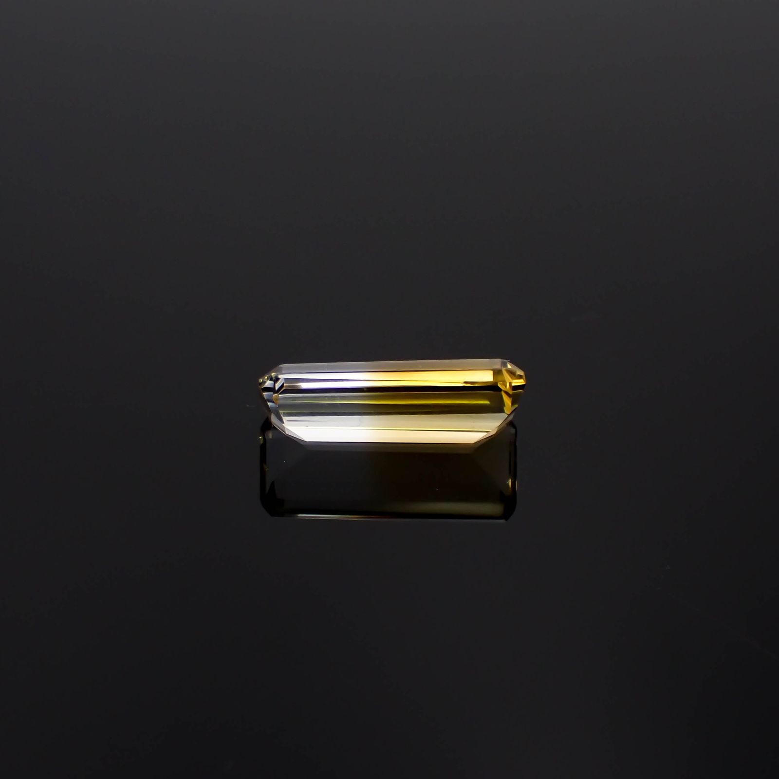 バイカラーシトリン ブラジル・ミナスジェライス州産 11.79ct[240326471]22.5x9.4mm前後