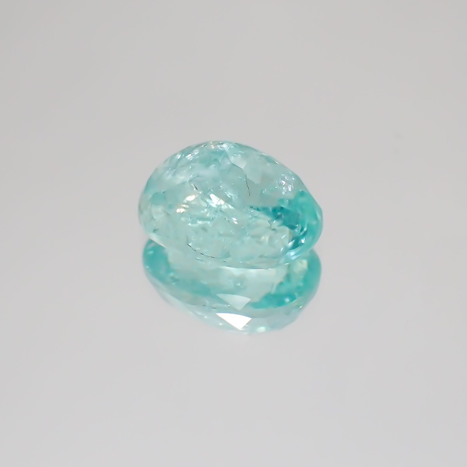パライバトルマリン モザンビーク産 ルース 1.62ct[21059396]8.2×6mm前後