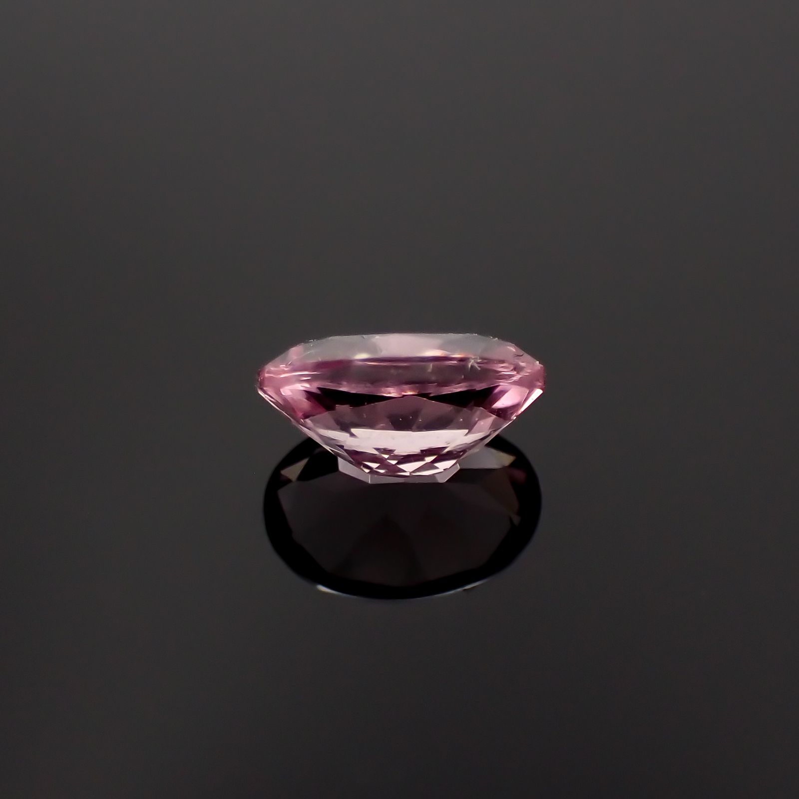 ドラゴンガーネット タンザニア産 0.61ct[230421425]6x4.1mm前後