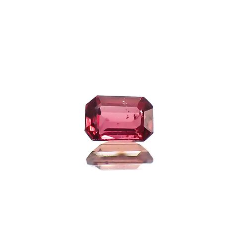 バーガンディーサファイア(宝石名サファイア)タンザニア産 0.24ct 識別済[240226288]4.1x2.7mm前後