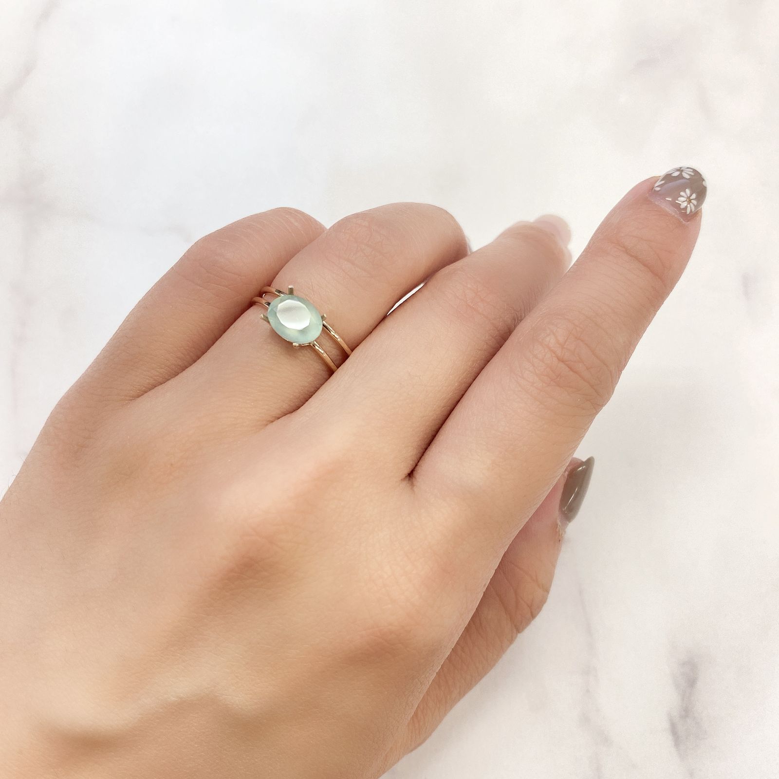 アクアプレーズ(宝石名ブルー グリーン・カルセドニー) 南アフリカ産 1.28ct 識別済[210912343]8.1×6mm前後