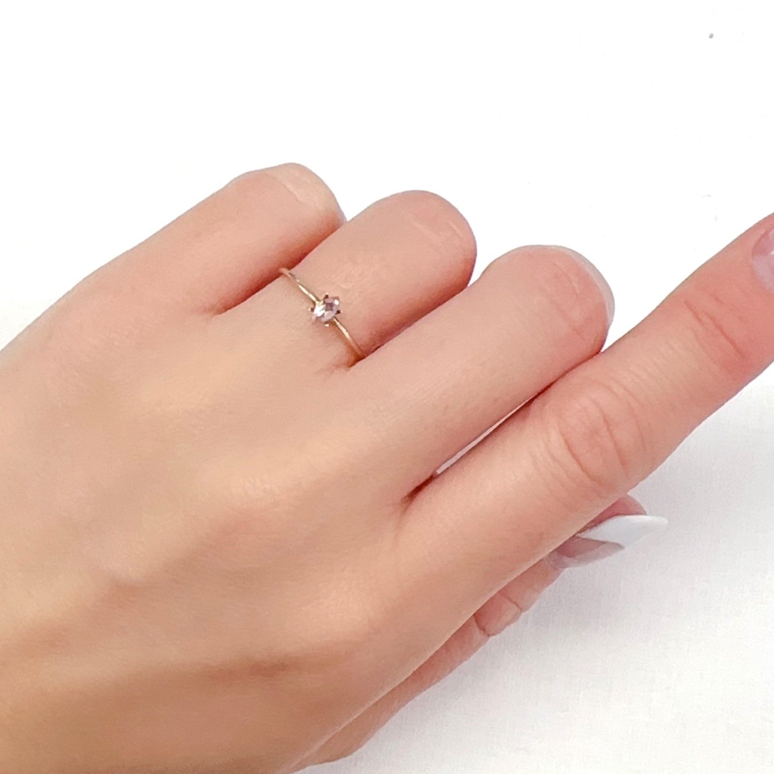 インペリアルトパーズ ブラジル産 0.14ct[231224869]5x2.4mm前後