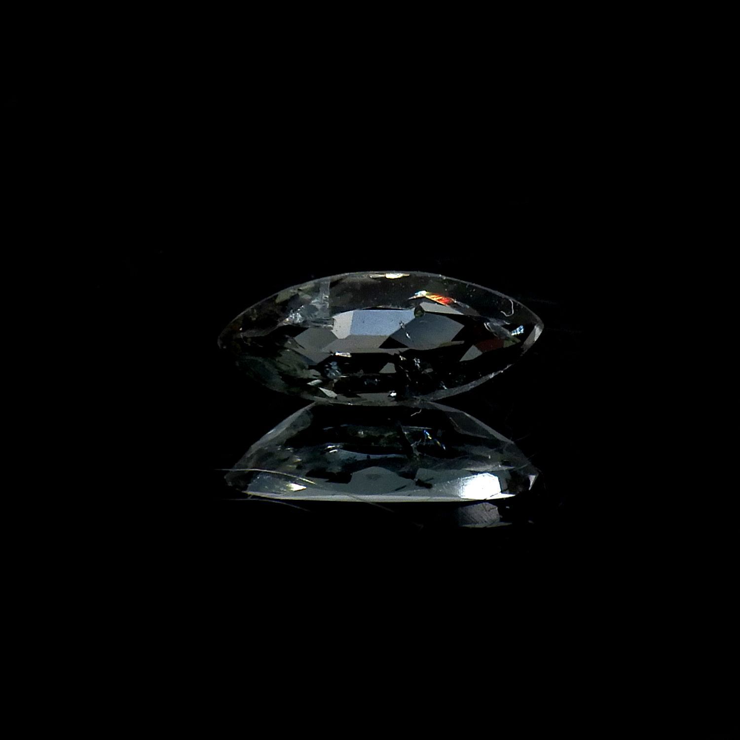 サファリン(宝石名サファリン) スリランカ産 0.34ct 識別済[210712161]7×2.9mm前後