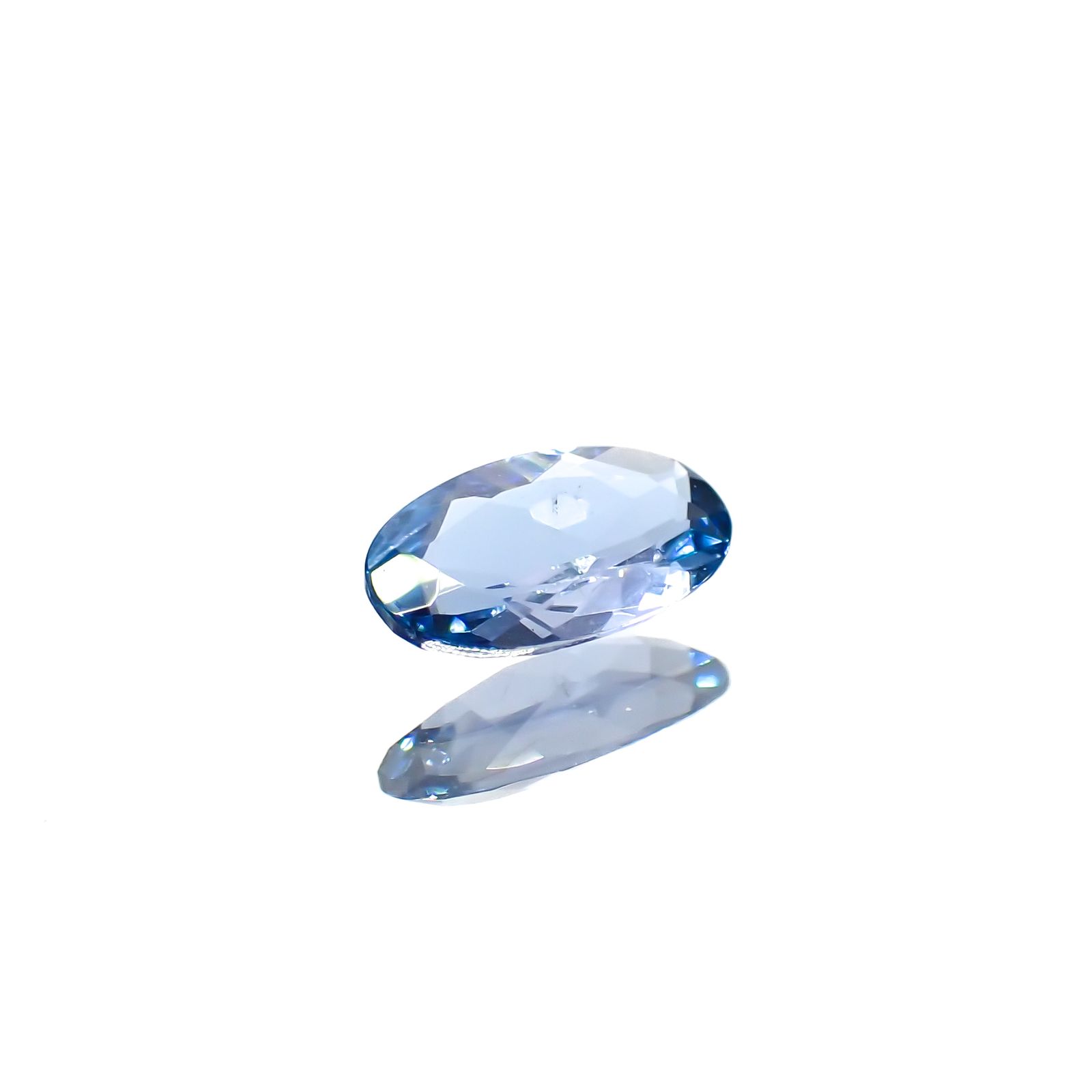 タトゥーアクアマリン ブラジル・ミナスジェライス州タトゥー鉱山産 0.20ct[240226068]5.7x3.2mm前後