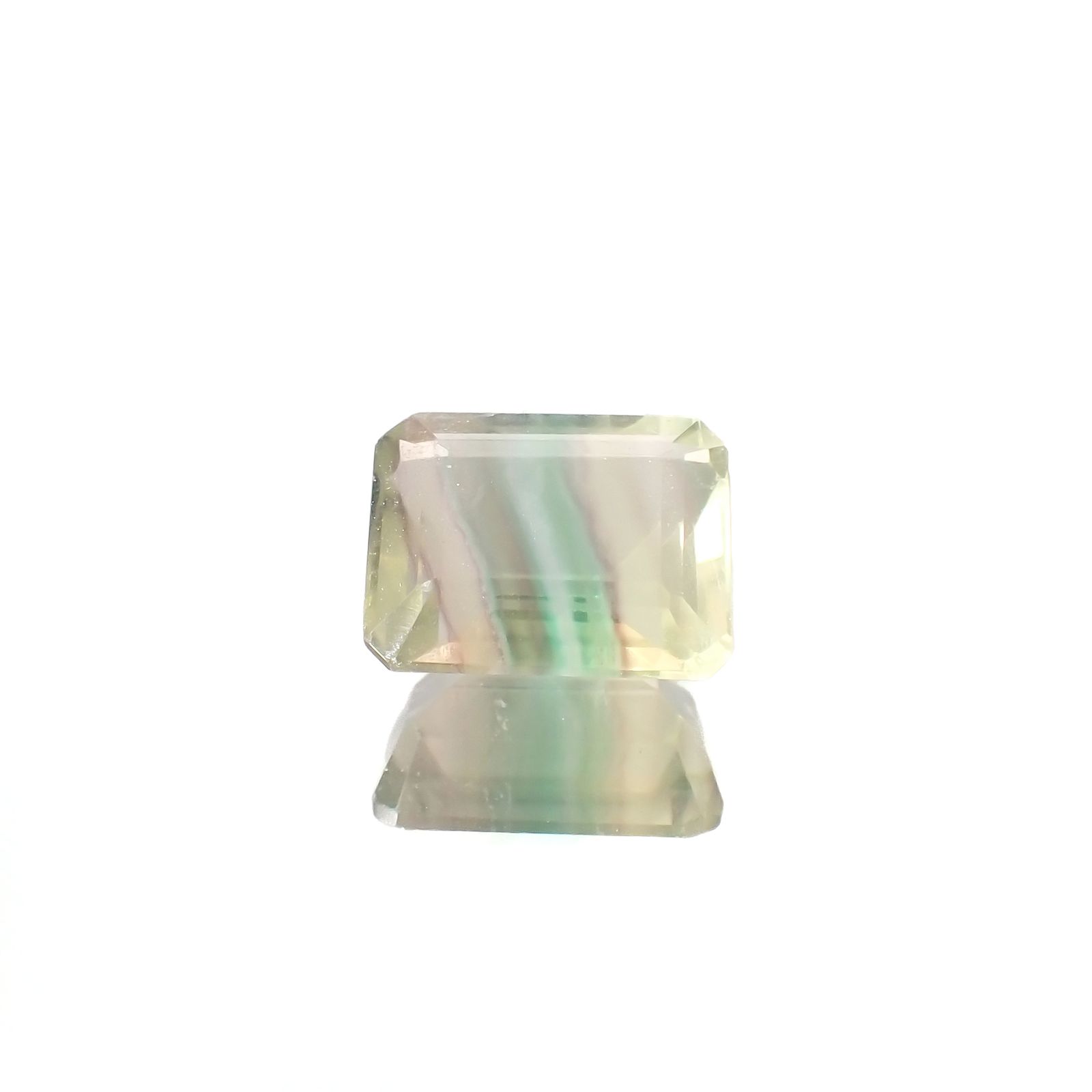 バイカラーフローライト フルオレッセンス ブラジル産 3.73ct[230722975]9.7x7.9mm前後