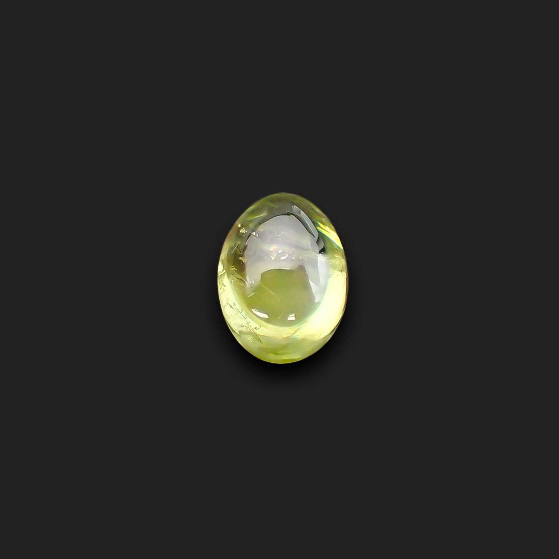 スフェーン マダガスカル産 1.83ct[230220635]7.9x6.1mm前後