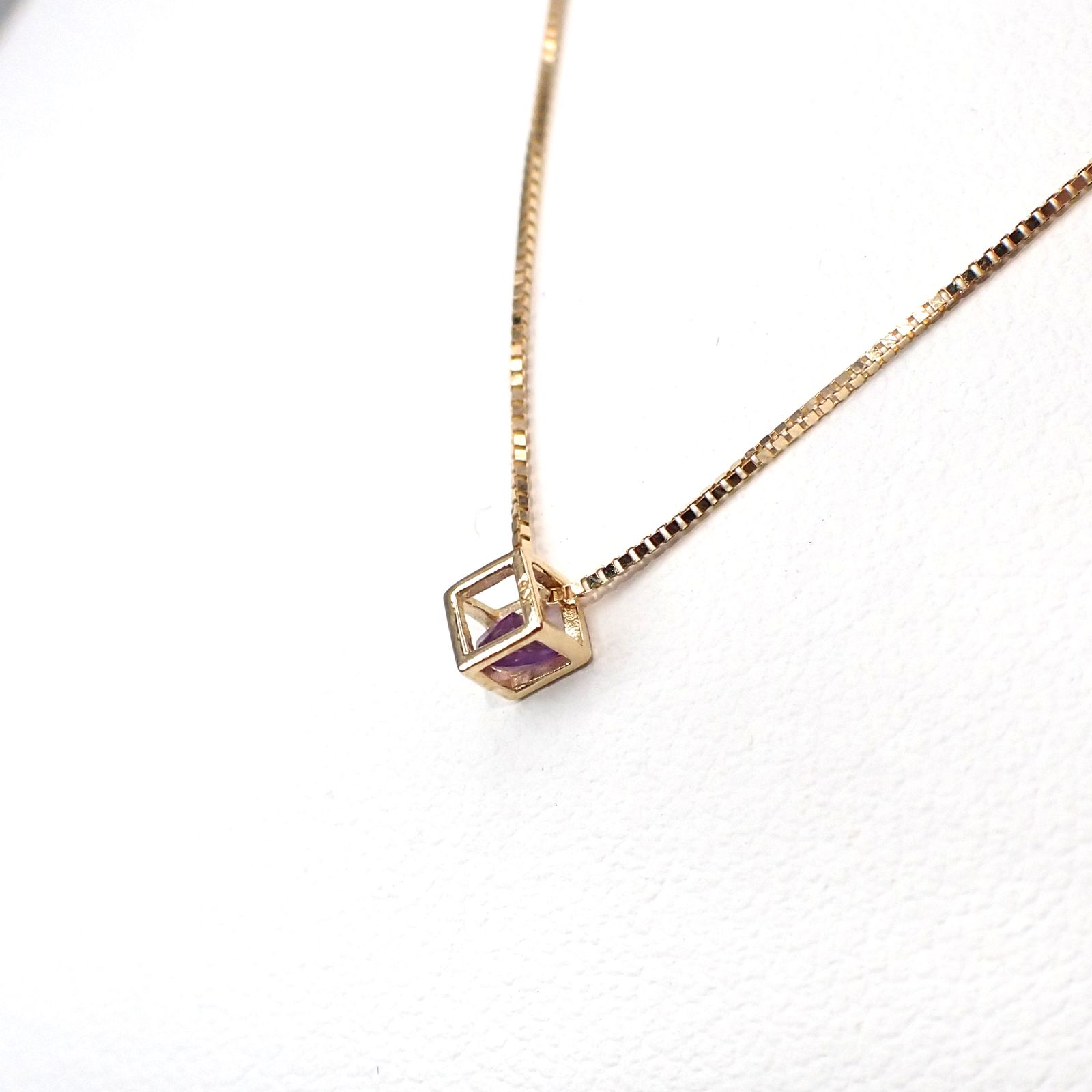 ◇K18 Reinette（レネット）◇アメジスト | キューブボックスデザイン  [チャーム/ペンダントトップ※チェーン別売り]