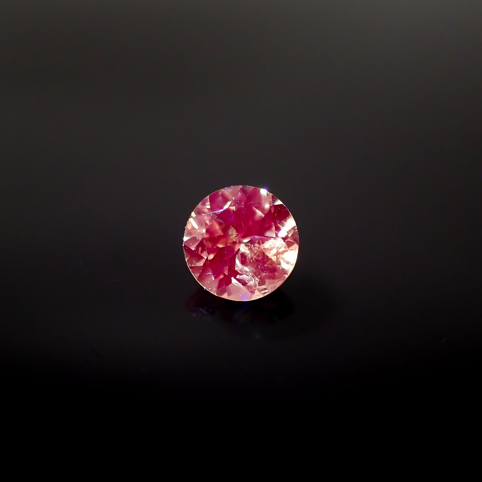 ドラゴンガーネット タンザニア産 0.60ct[240326655]5x5mm前後